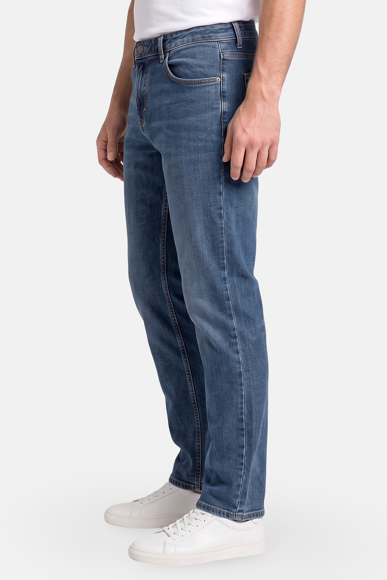 Men Straight Fit Washed Stretchable Jeans, Blue