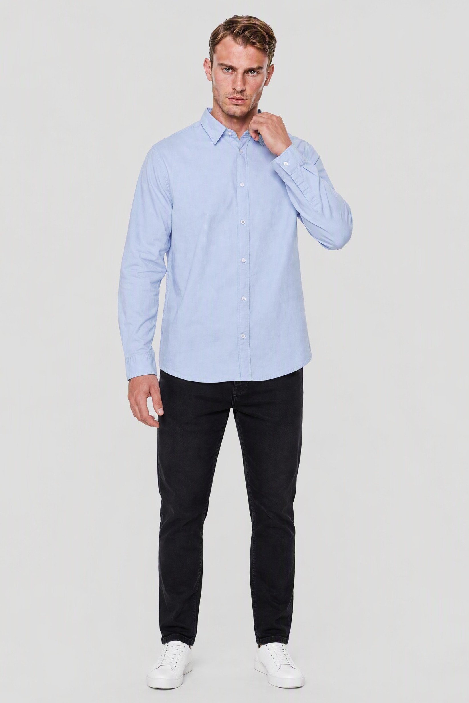 Men Oversized Fit Long Sleeve Solid Casual Shirt, Light Blue