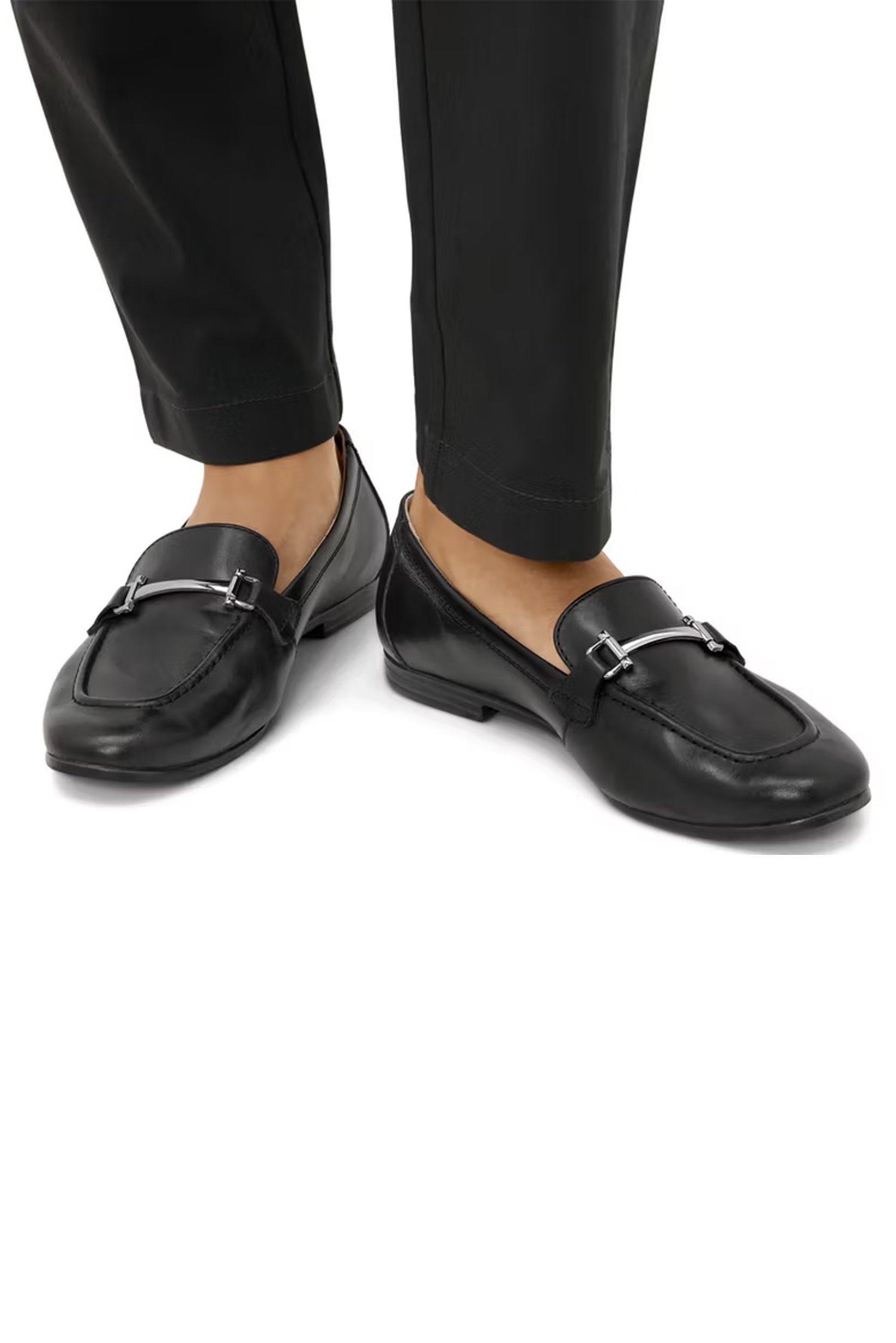 Women Plain Slip On Casual Shoes, Black