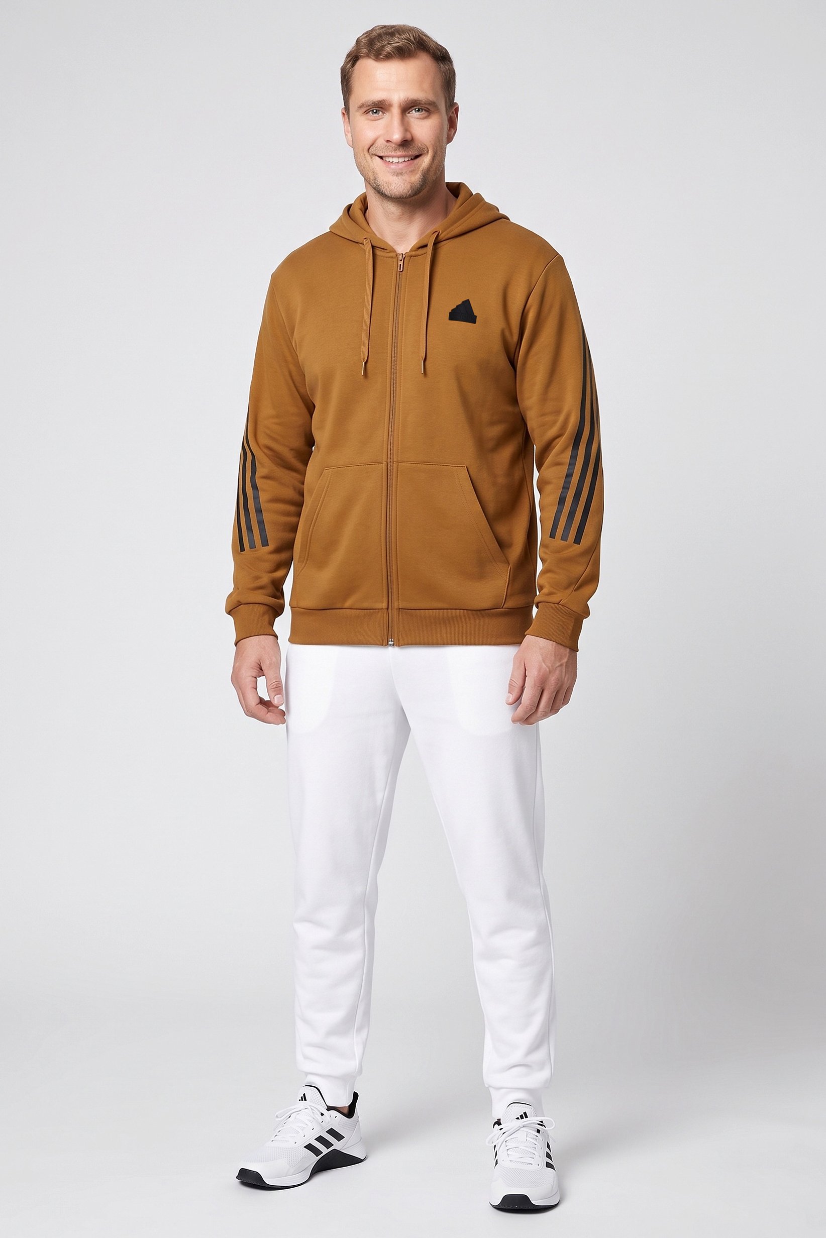 Men Sportswear Fit Long Sleeve Outdoor Hoodie, Brown