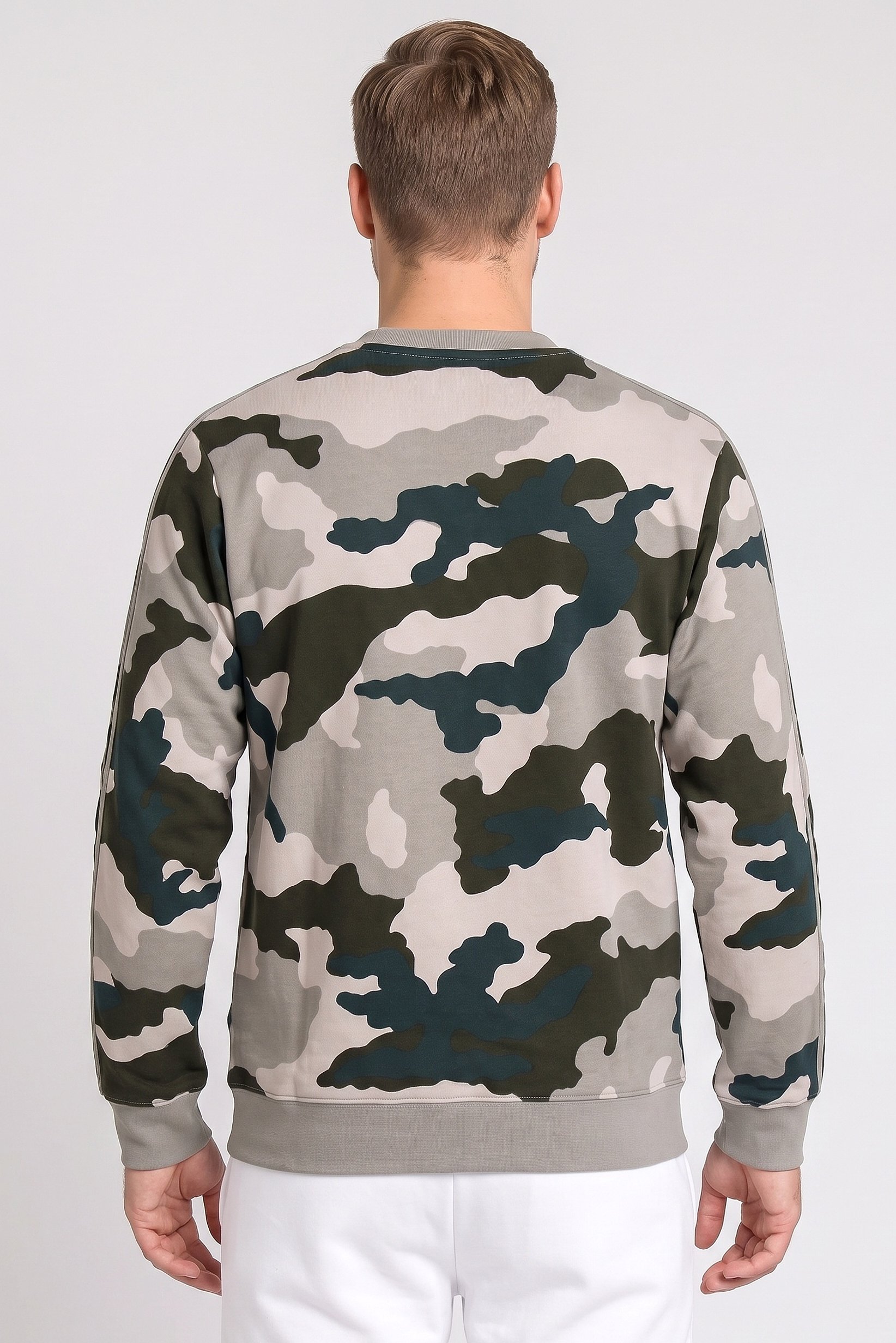 Men Sportswear Fit Long Sleeve Outdoor Sweatshirt, Camouflage