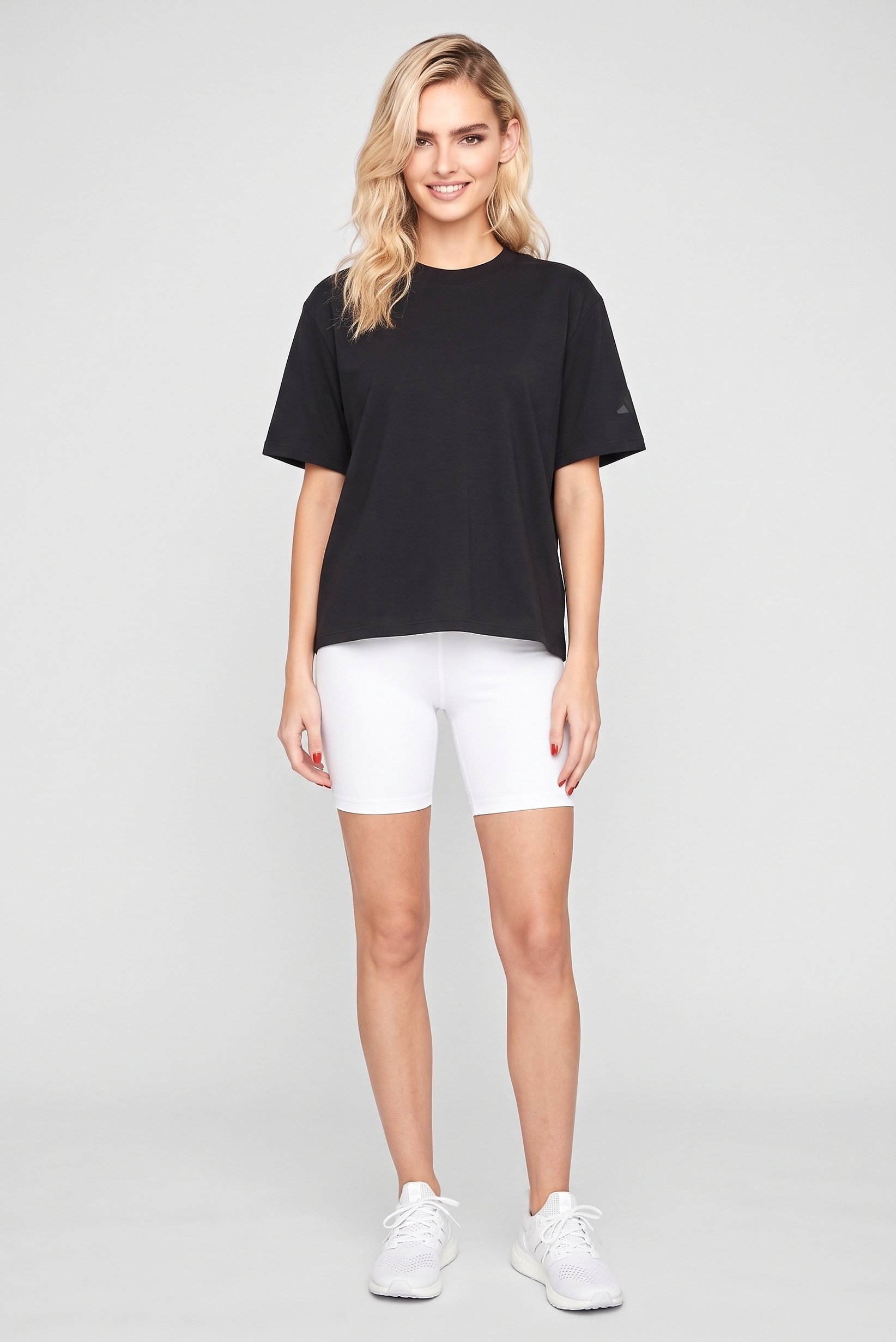 Women Sportwear Fit Short Sleeve Outdoor T-Shirt, Black