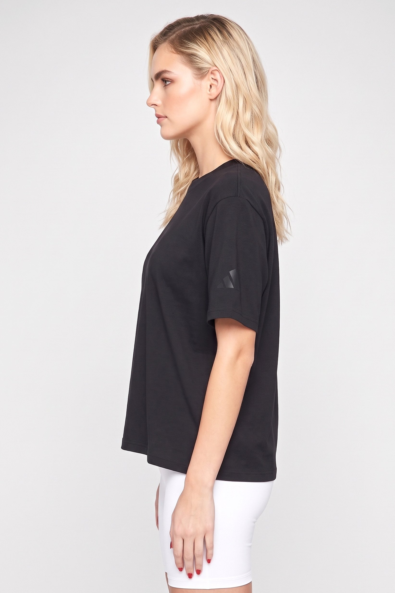 Women Sportwear Fit Short Sleeve Outdoor T-Shirt, Black