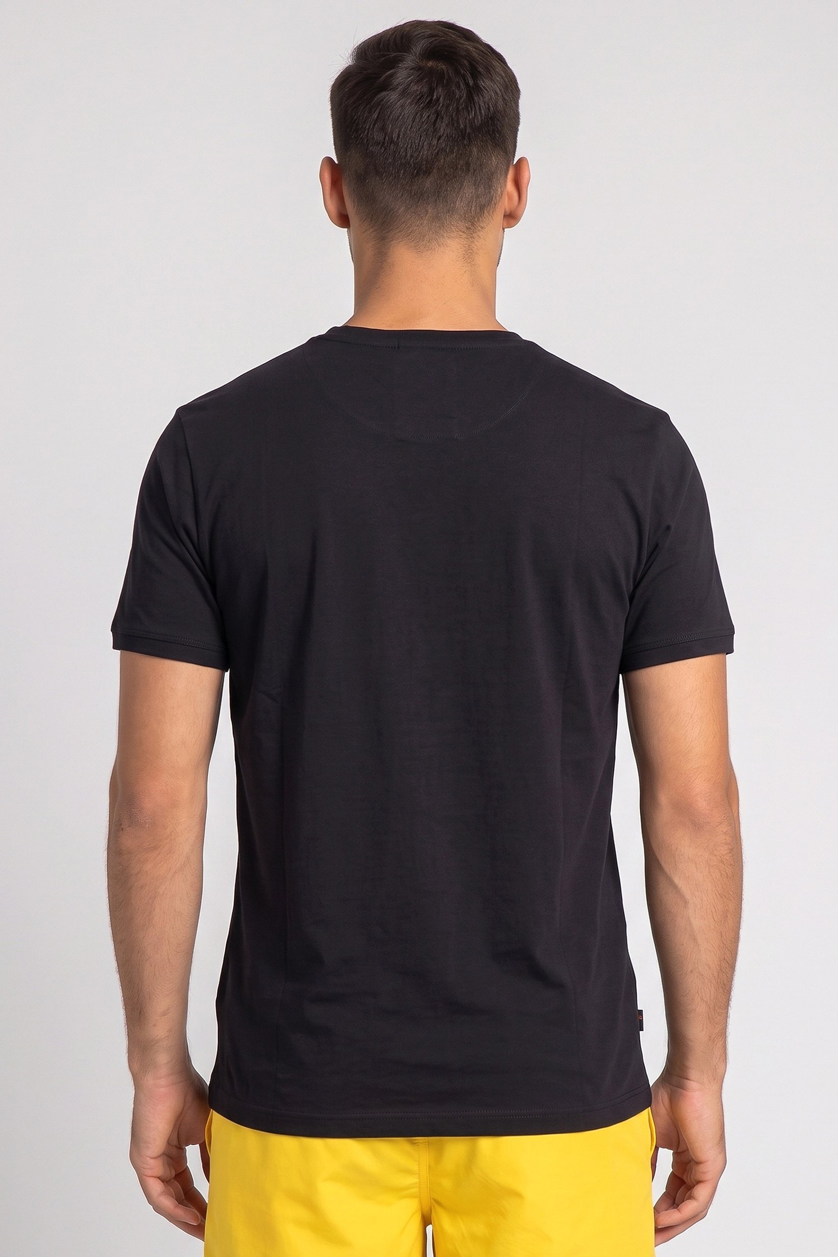 Men Sportswear Fit Short Sleeve Outdoor T-Shirt, Black