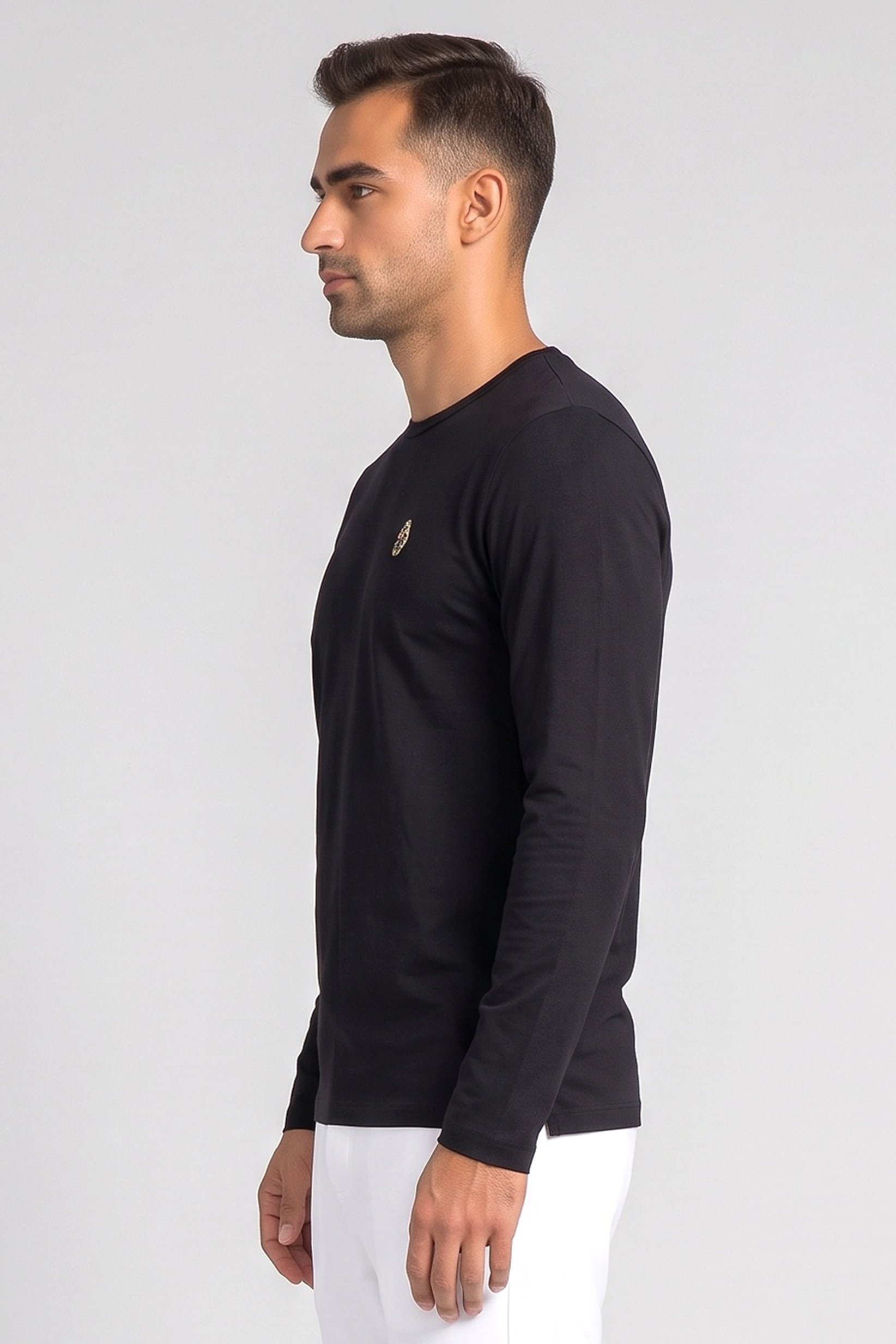 Men Sportswear Fit Long Sleeve Outdoor Sweatshirt, Black