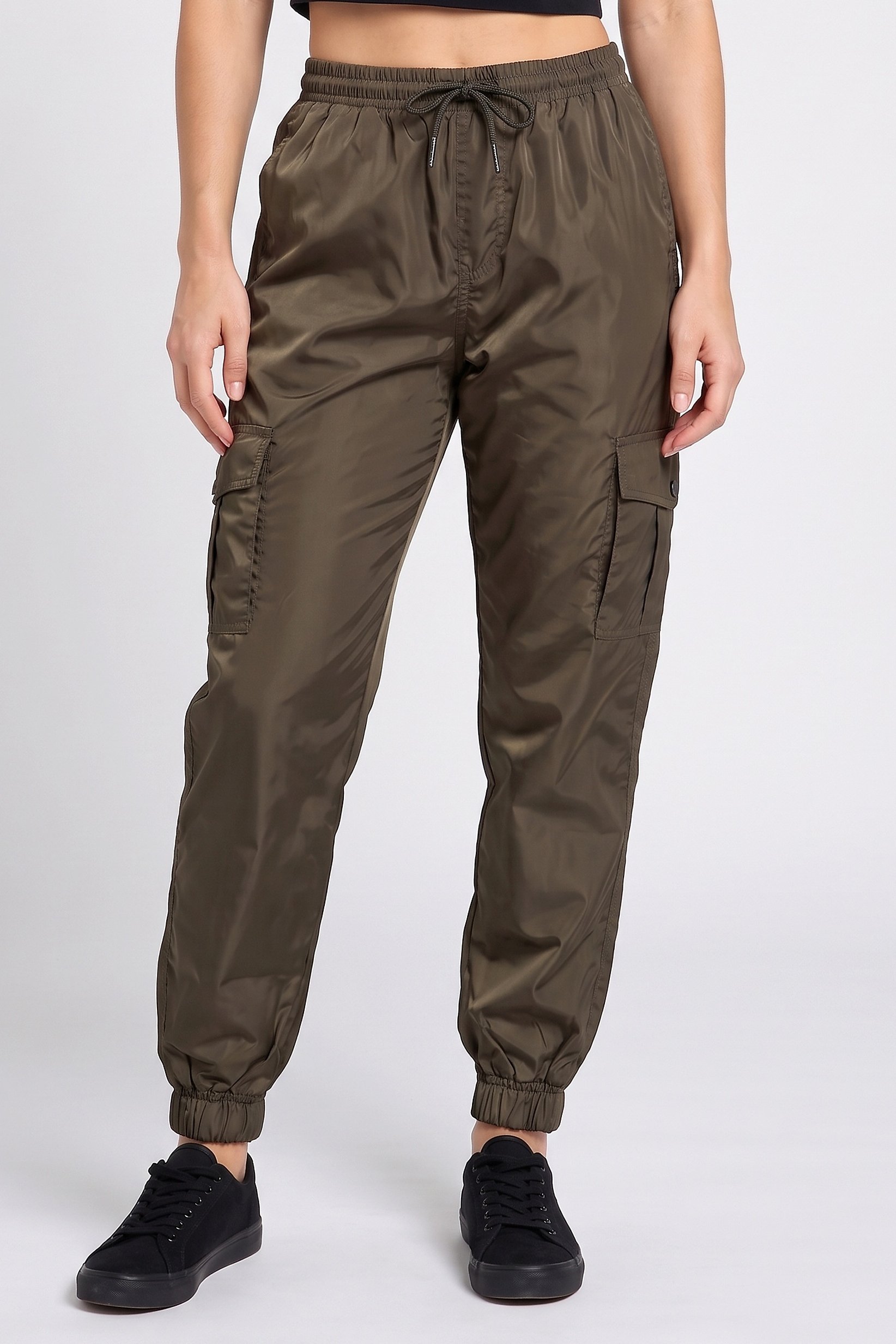 Women Regular Fit Solid Cargo Pants, Dark Olive