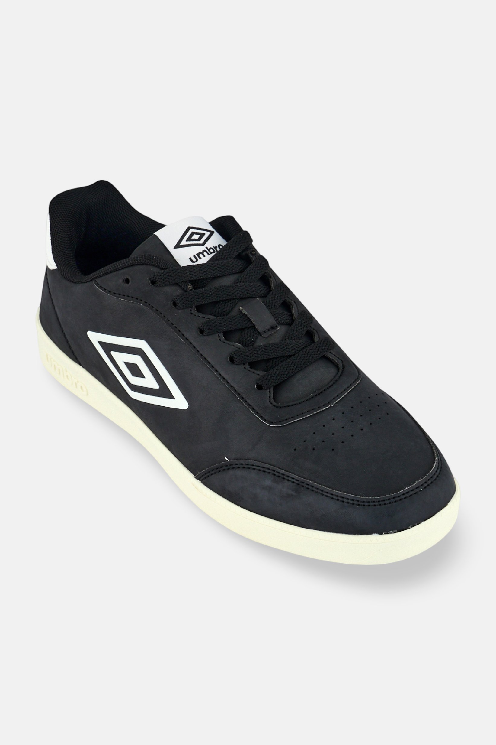 Men Broughton IV Lace Up Closure Outdoor Sneakers, Black
