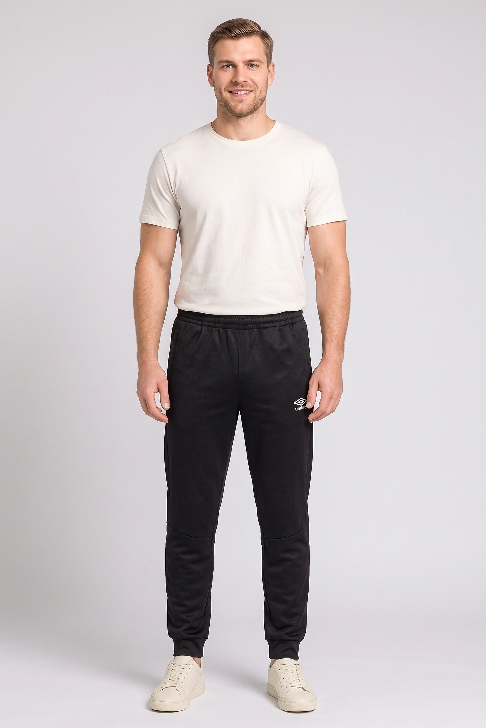 Men Sportswear Fit Training Sweatpants, Black