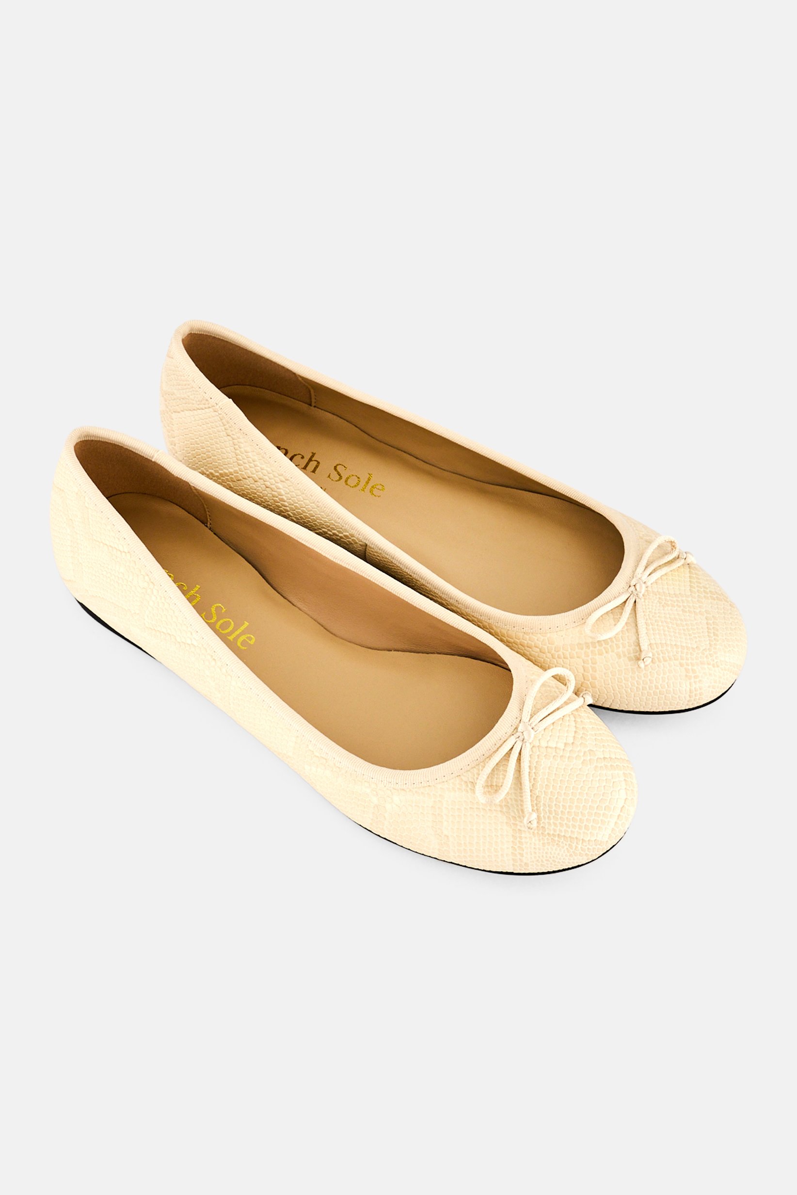Women Maddox Slip On Flats, Beige