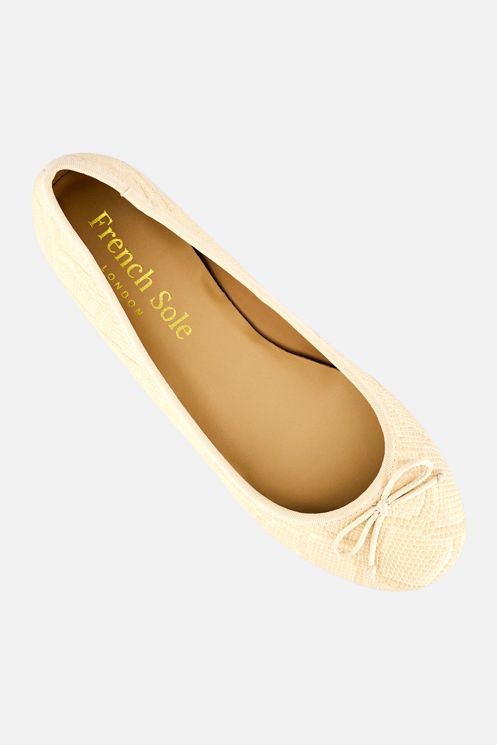 Women Maddox Slip On Flats, Beige