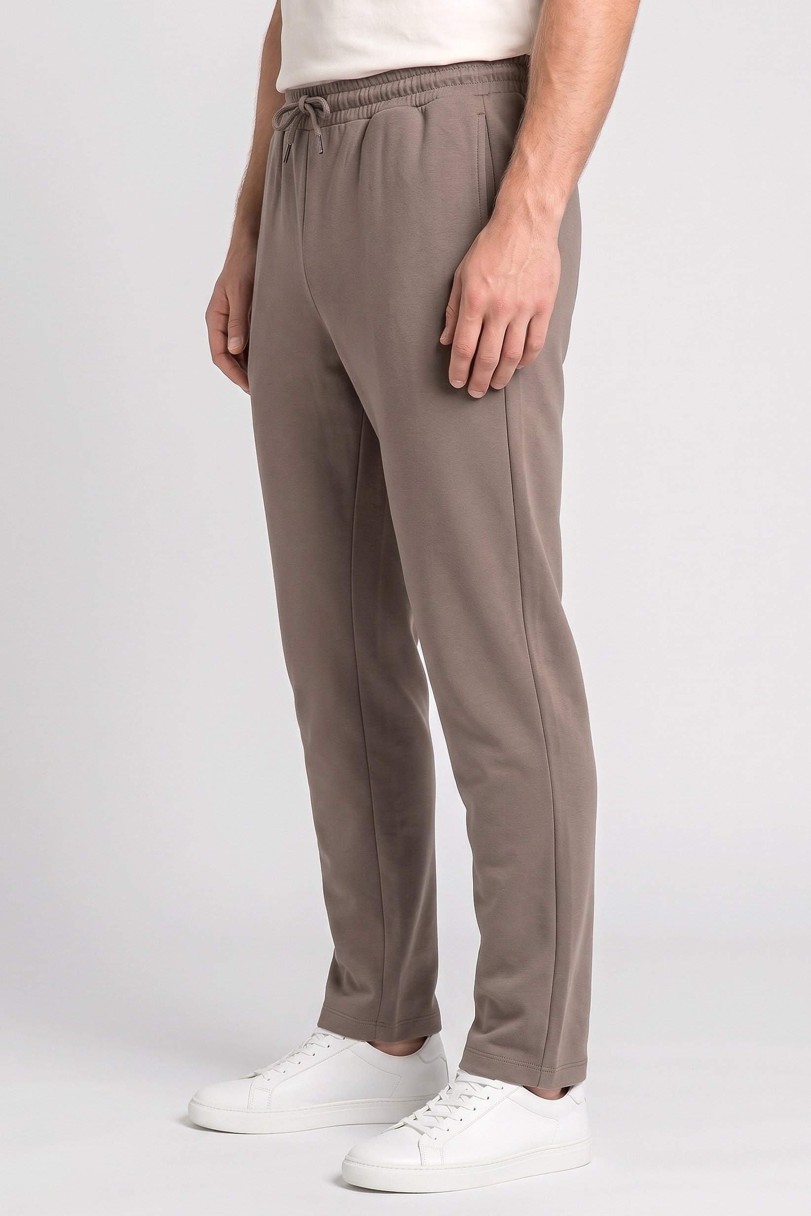 Men Regular Fit Plain Sweatpants, Taupe