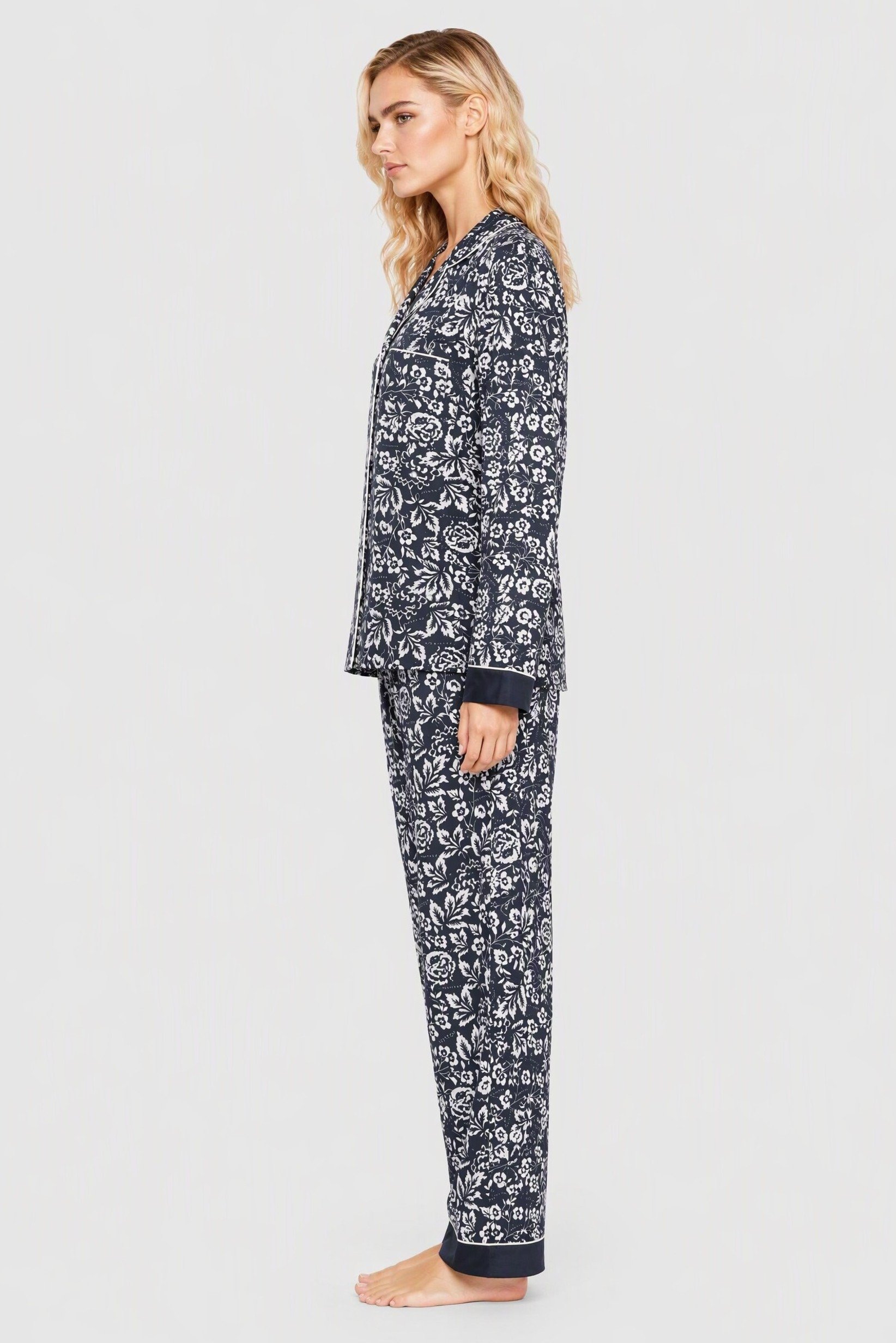 Women 2 Pieces Floral Print Long Sleeve Shirt And Pants Pajama Set, Multicolor