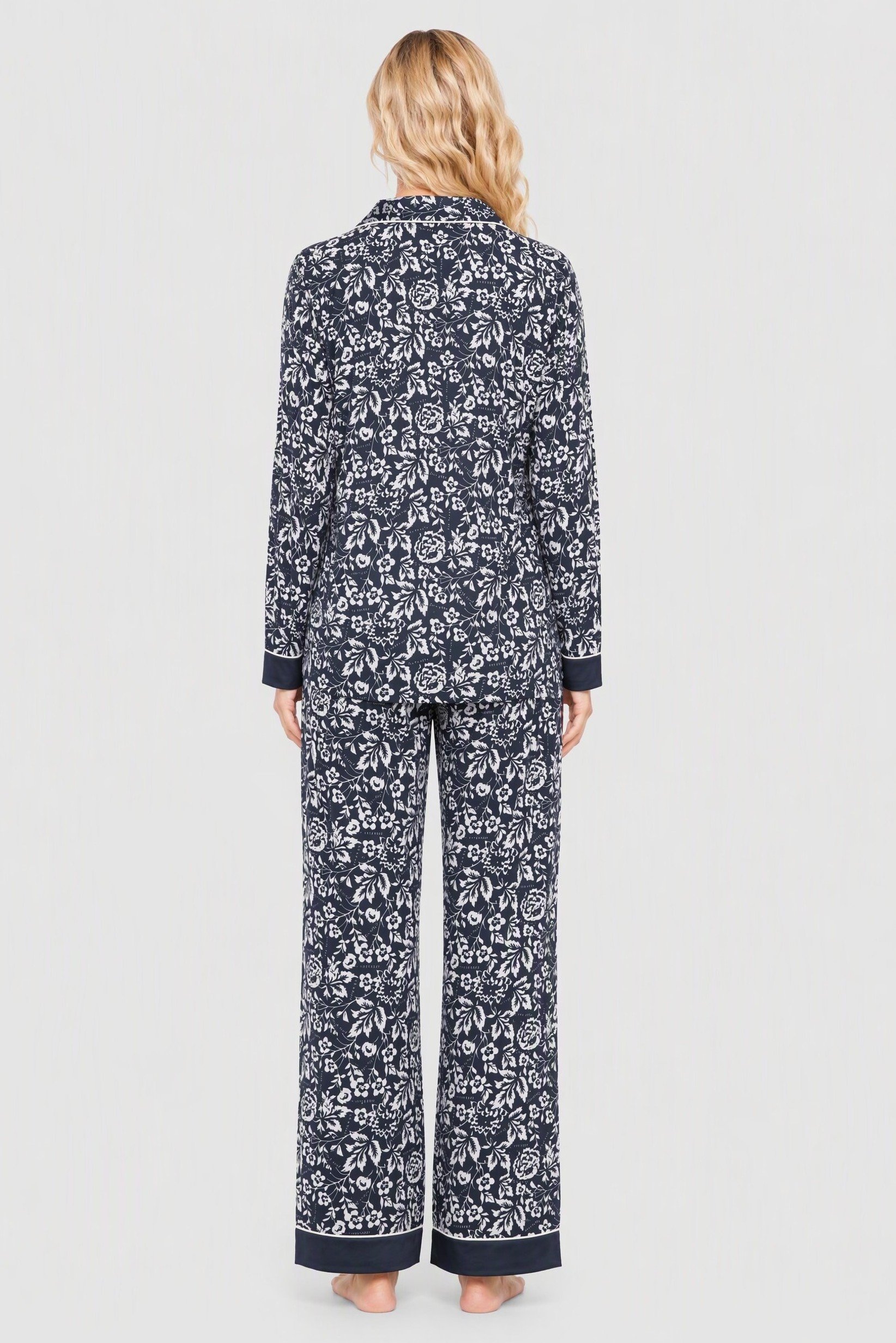 Women 2 Pieces Floral Print Long Sleeve Shirt And Pants Pajama Set, Multicolor