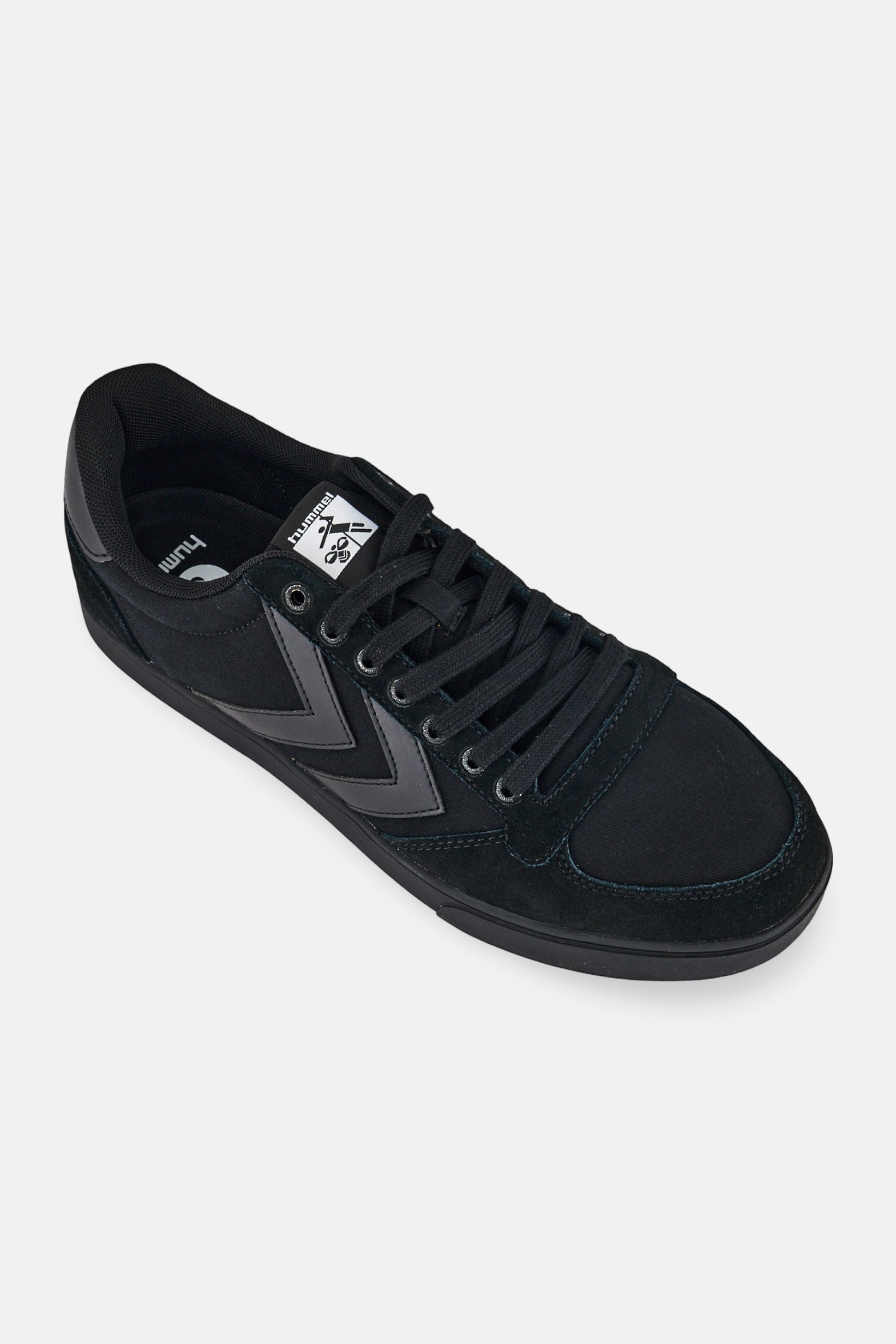 Men Slimmer Stadil Tonal Low Lace Up Outdoor Shoes, Black
