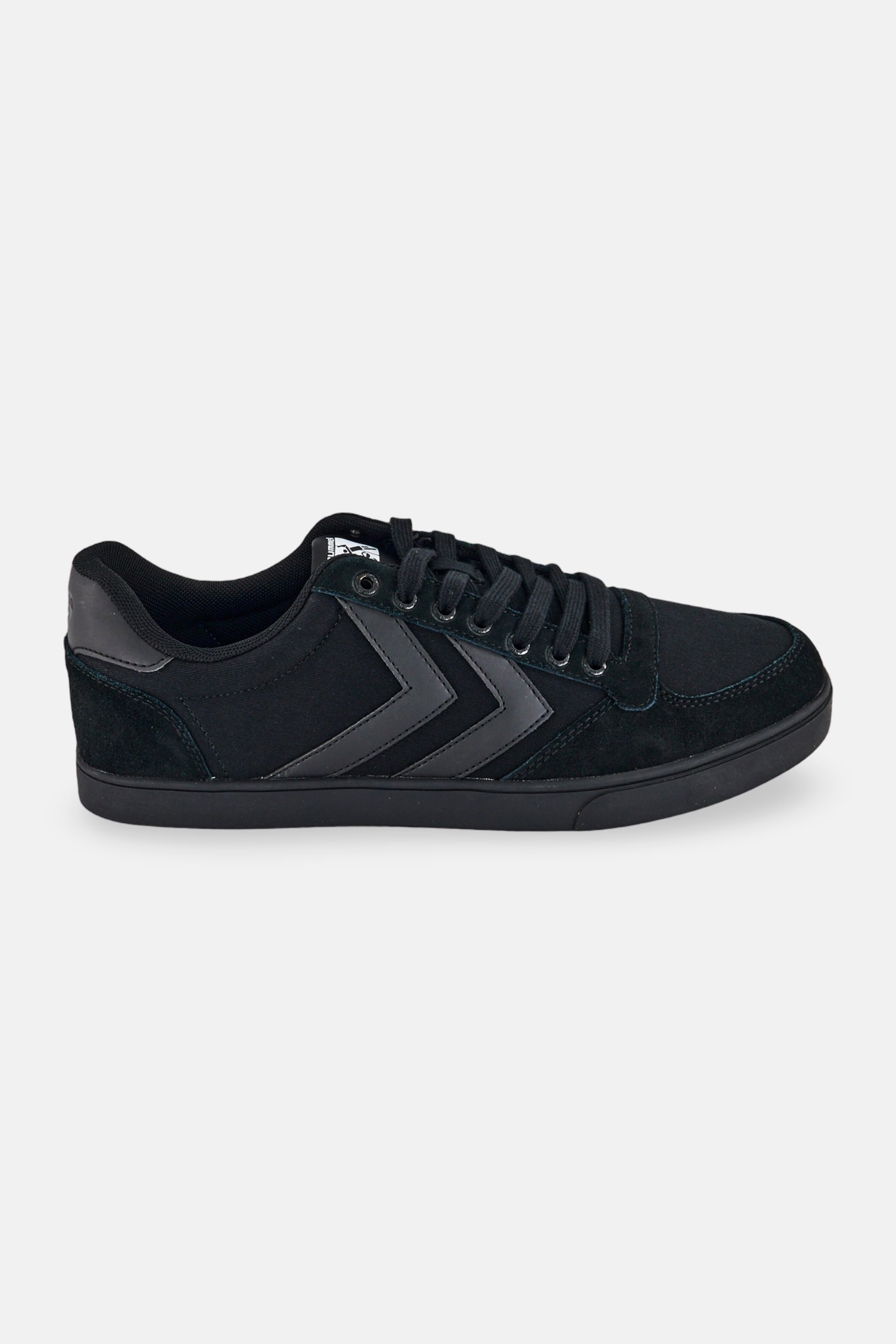 Men Slimmer Stadil Tonal Low Lace Up Outdoor Shoes, Black