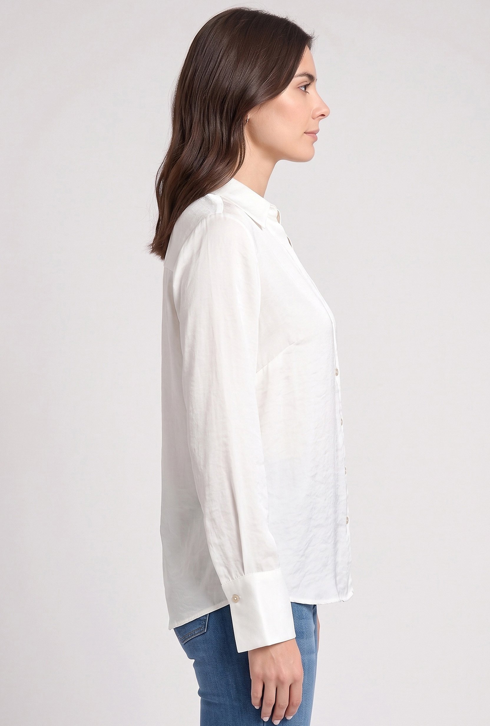 Women Spread Collar Long Sleeve Plain Shirt, White