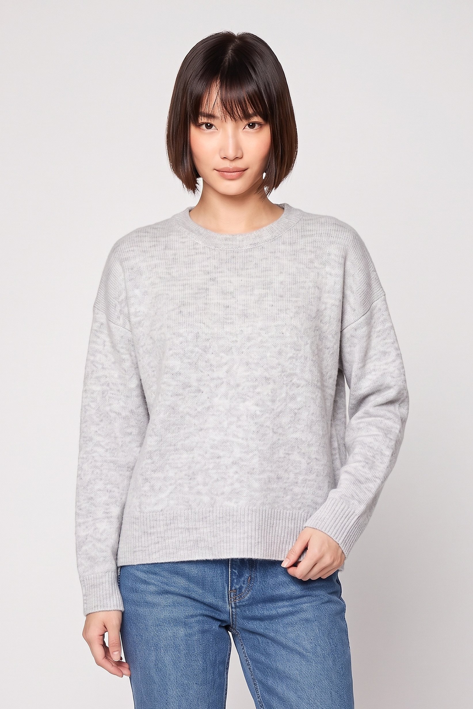 Women Crew Neck Knitted Sweater, Light Grey