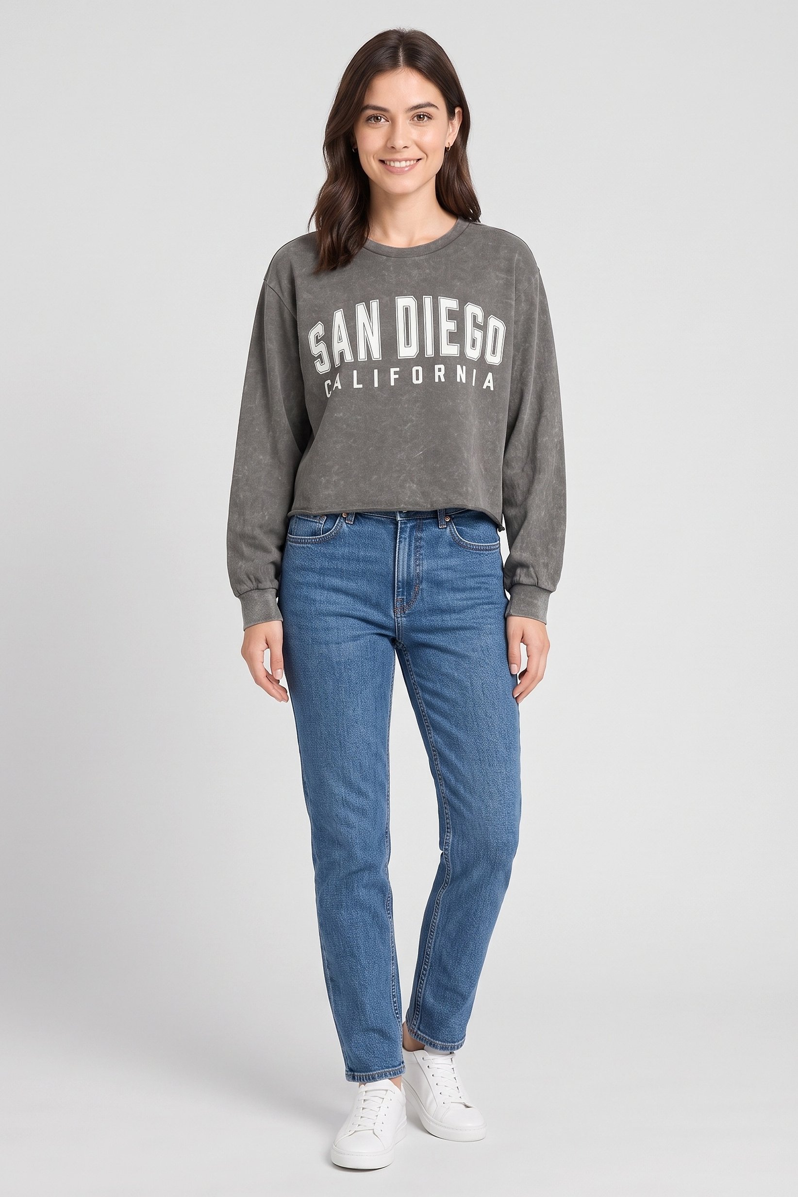 Women Crew Neck Graphic Print Long Sleeve Sweatshirt, Grey