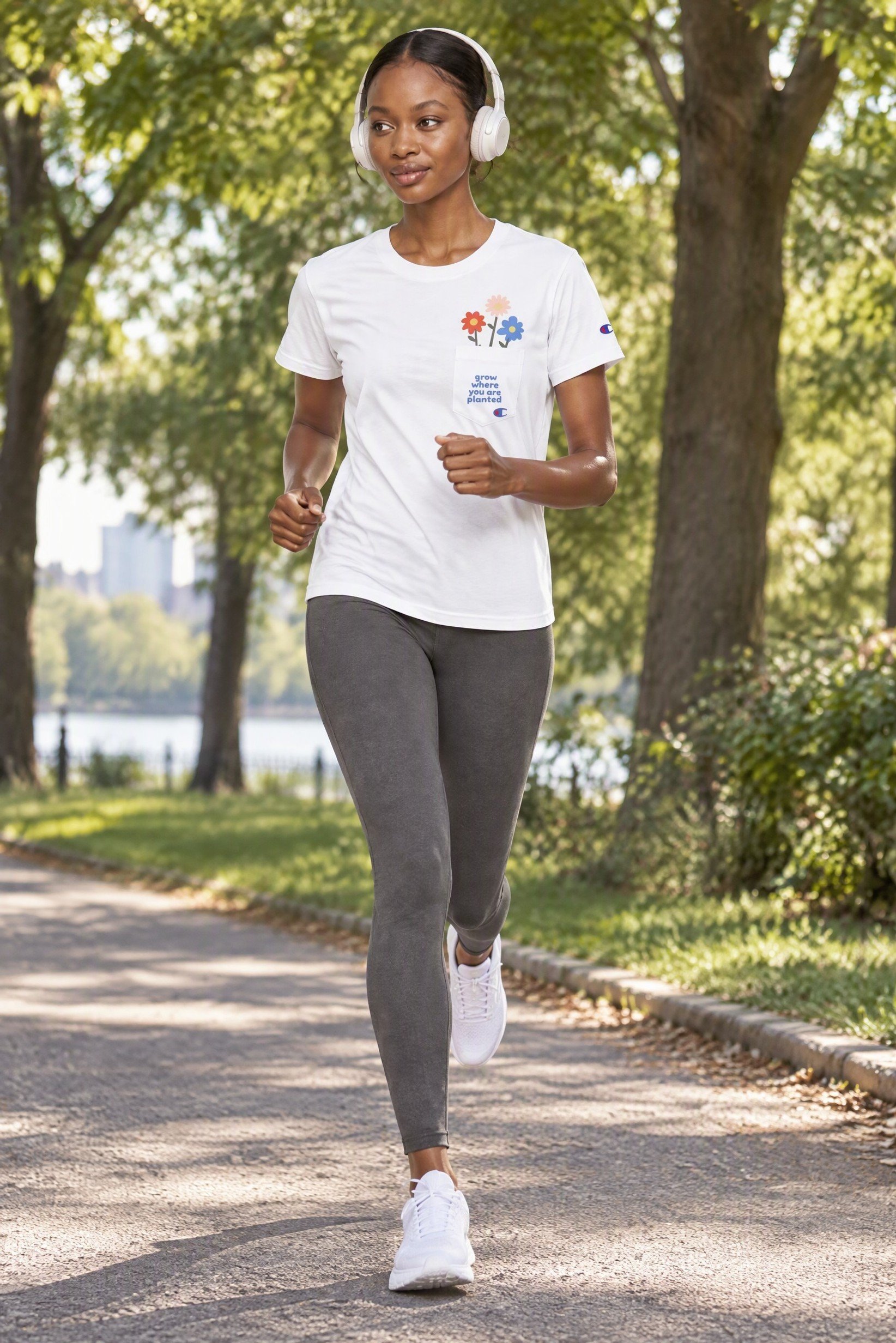 Women Sportswear Fit Short Sleeve Outdoor T-Shirt, White