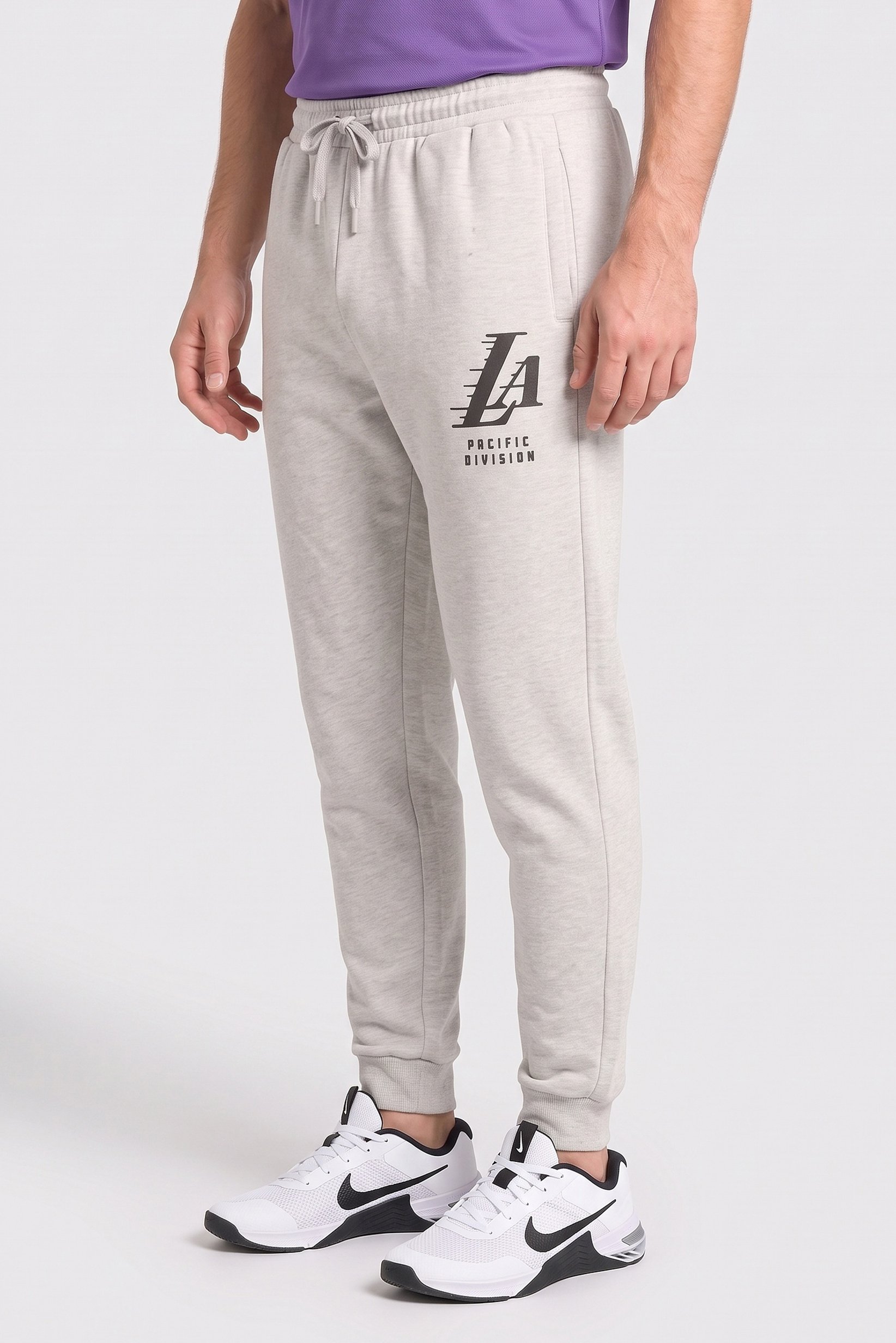 Men Sportswear Fit Training Sweatpants, Light Grey