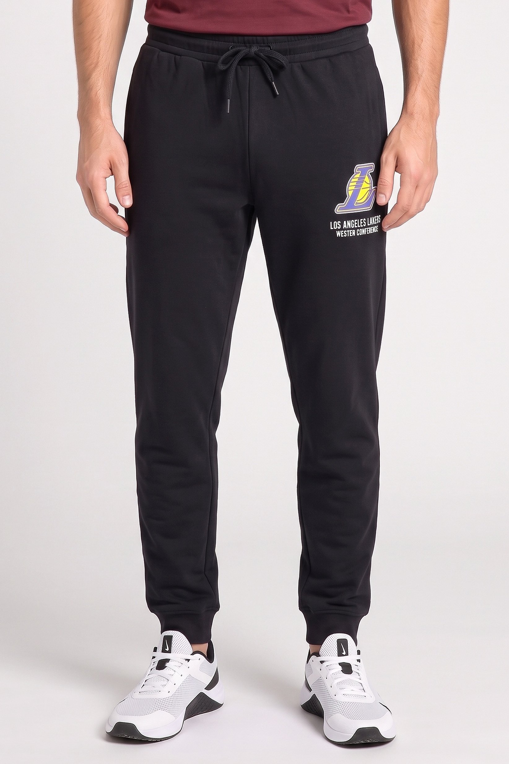Men Sportswear Fit Outdoor Sweatpants, Black