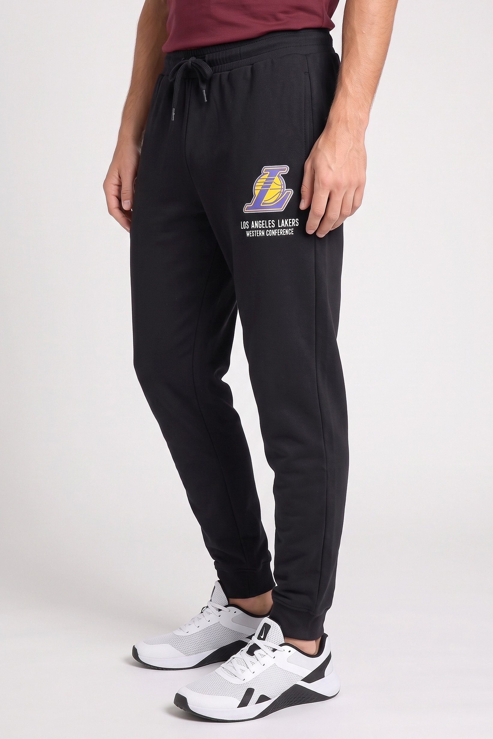 Men Sportswear Fit Outdoor Sweatpants, Black