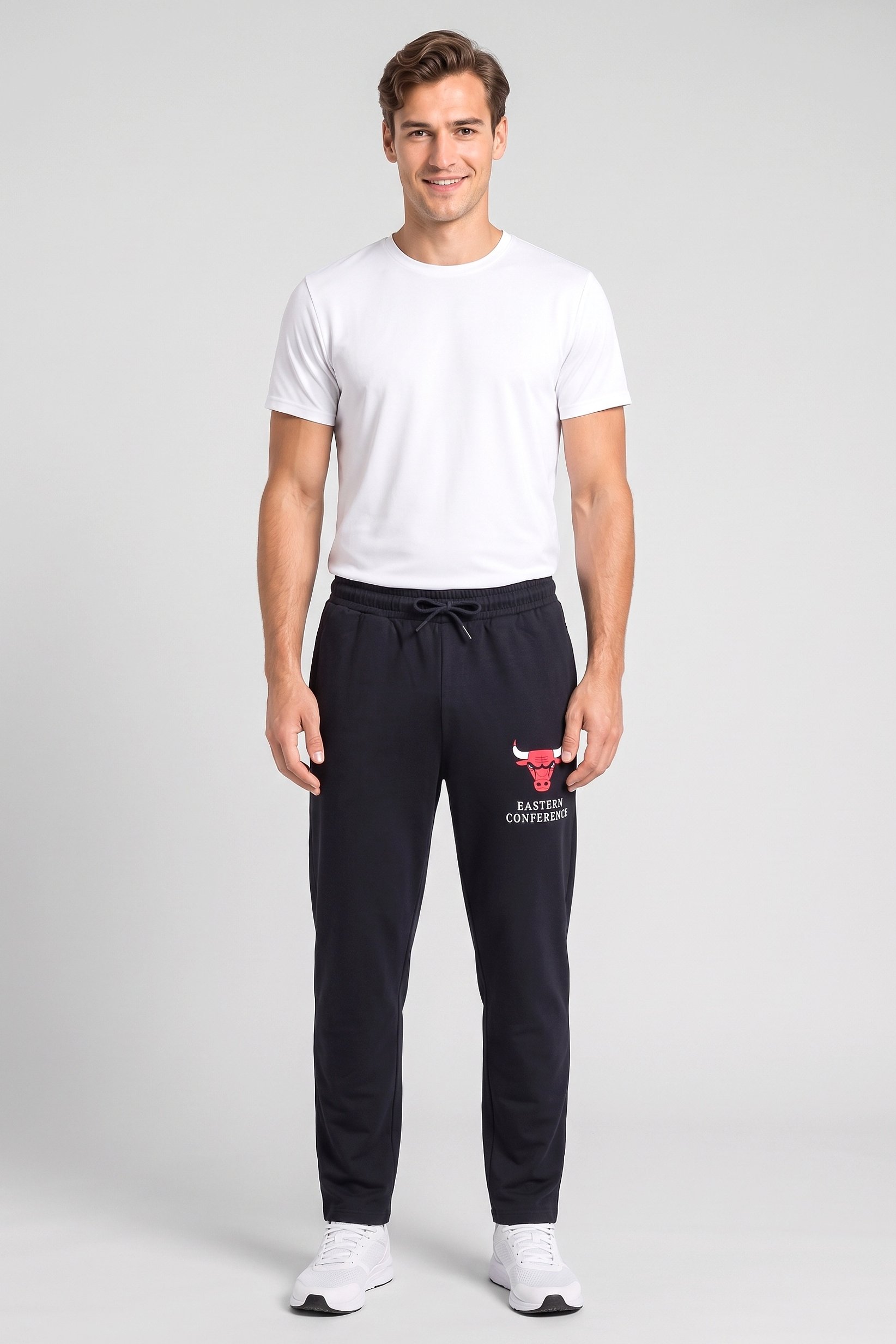 Men Sportswear Fit Outdoor Sweatpants, Black