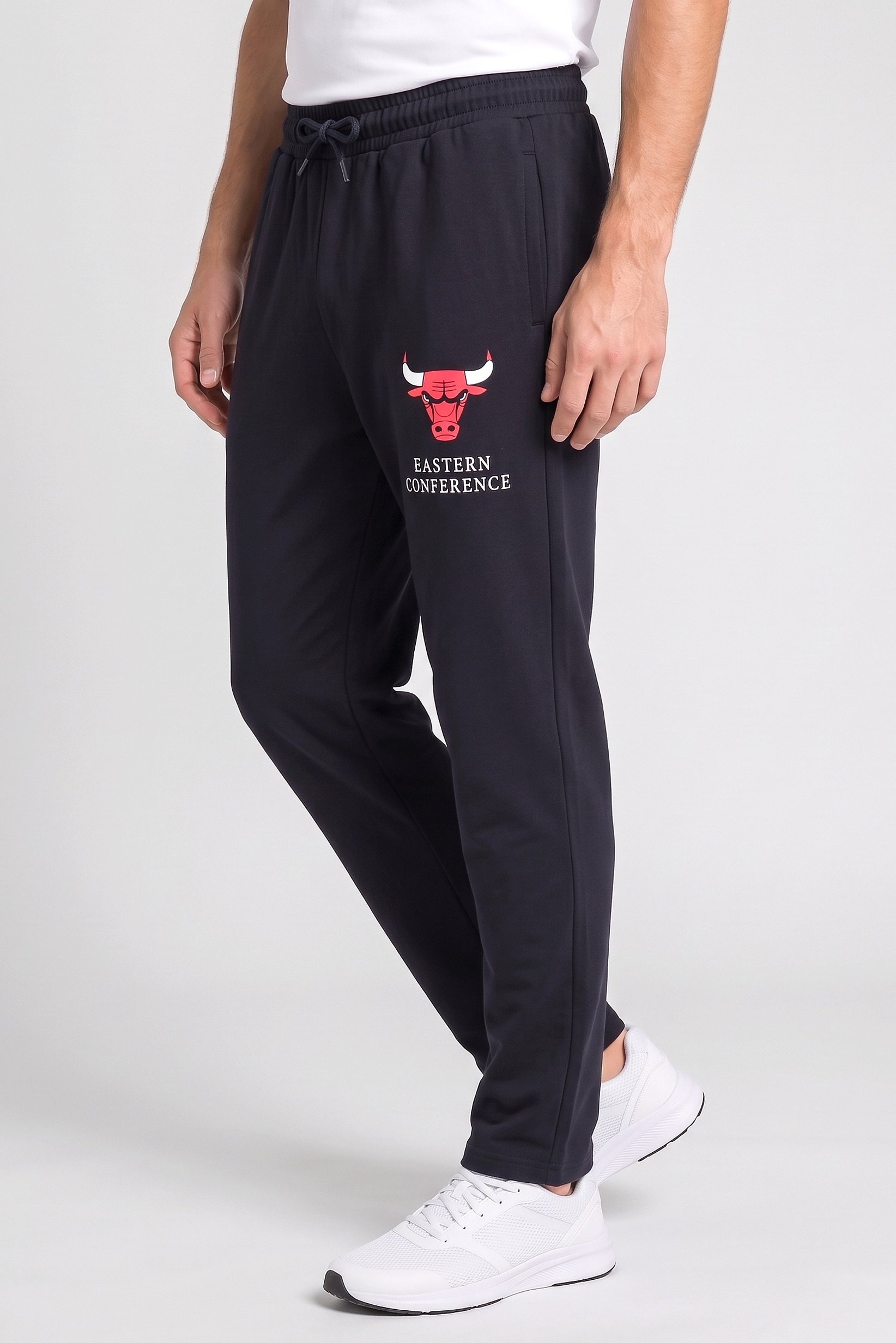 Men Sportswear Fit Outdoor Sweatpants, Black