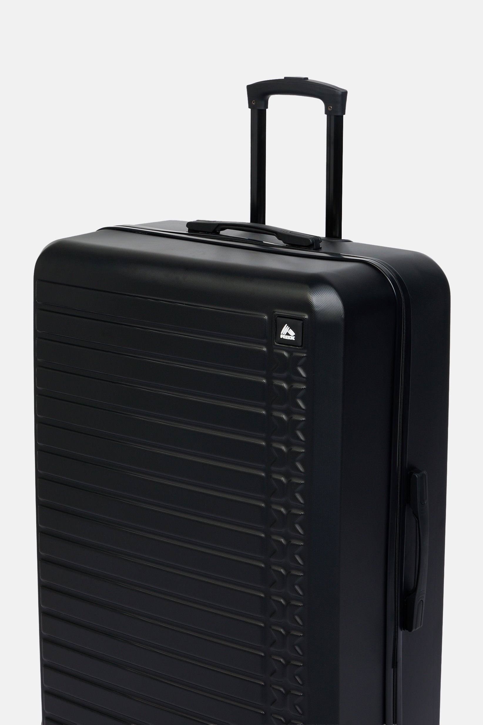 28 Inch Hardshell Check-In Spinner Luggage, Black