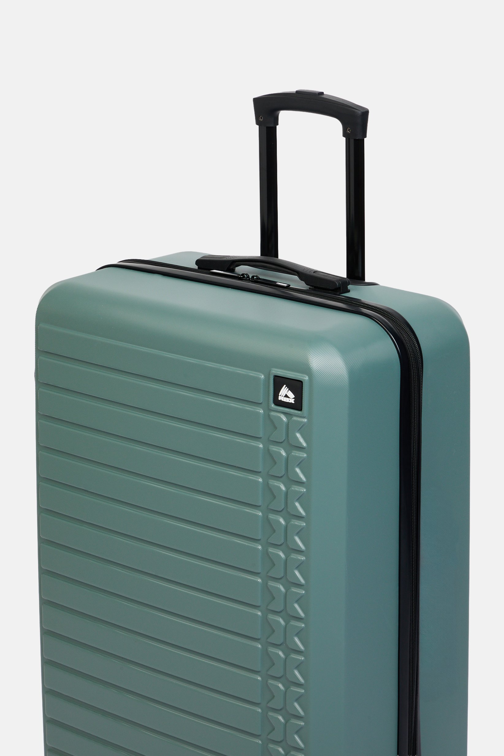 22 Inch Hard Shell Spinner Luggage, Black