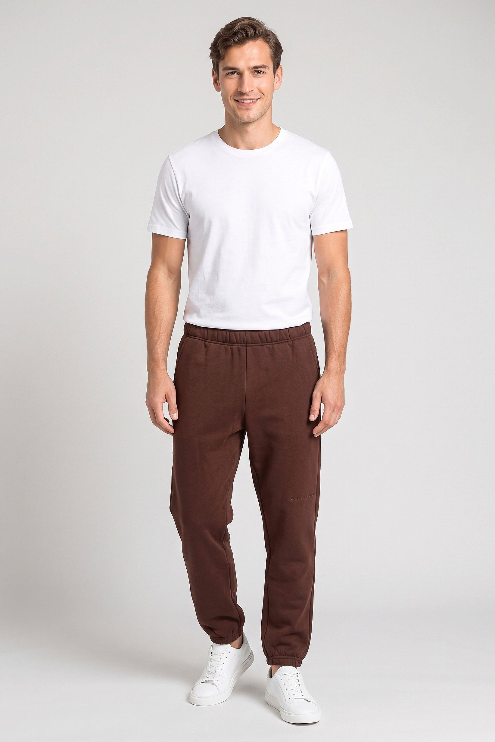 Men Relaxed Fit Outdoor Sweatpants, Brown