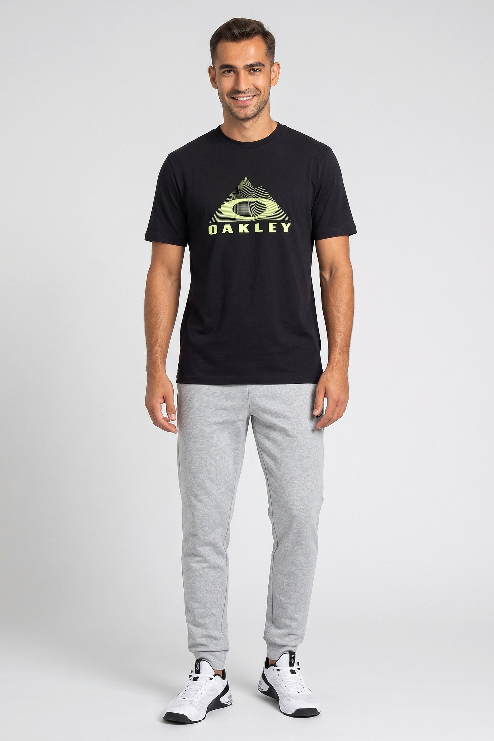 Men Regular Fit Short Sleeve Outdoor T-Shirt, Black