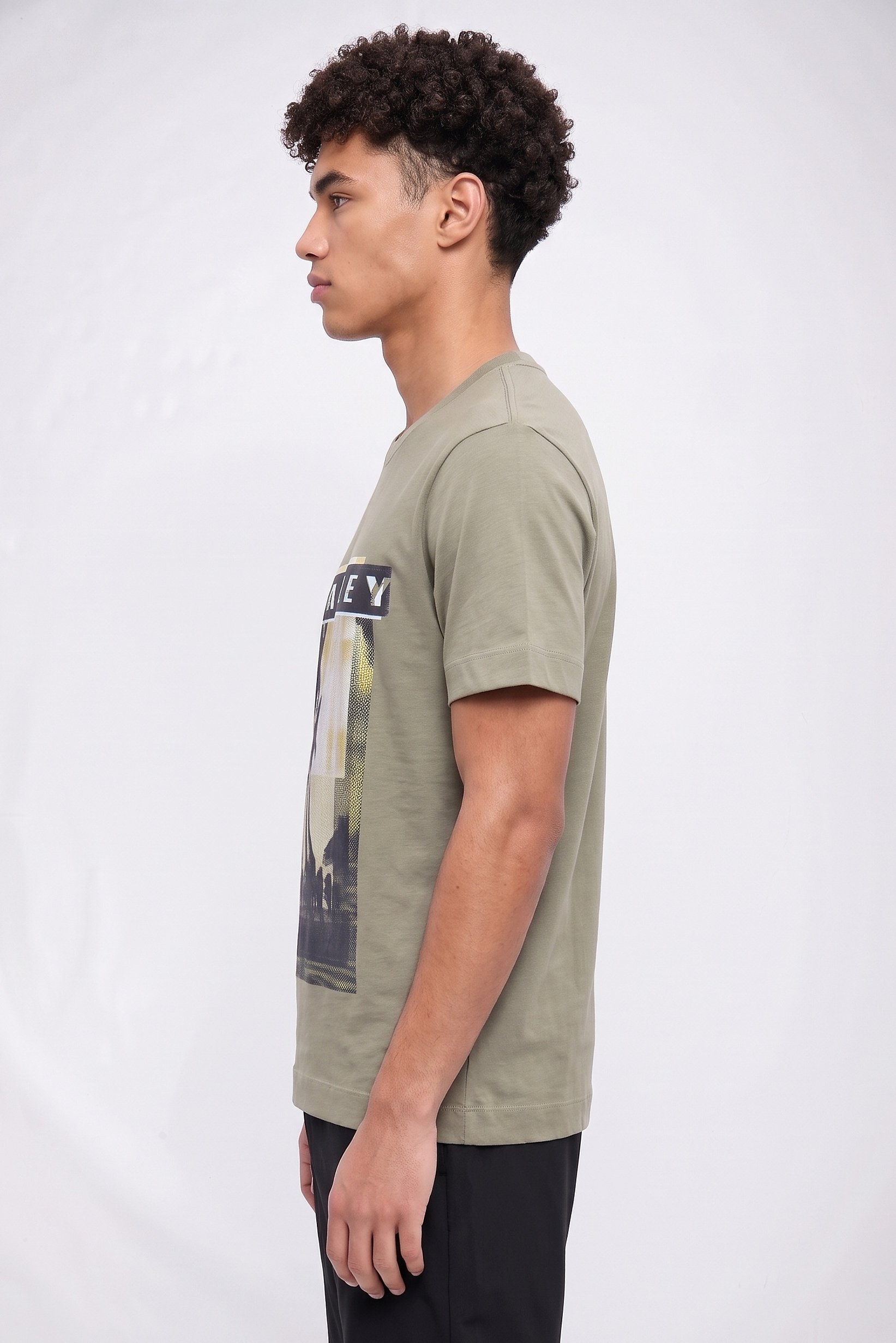 Men Regular Fit Short Sleeve Outdoor T-Shirt, Olive