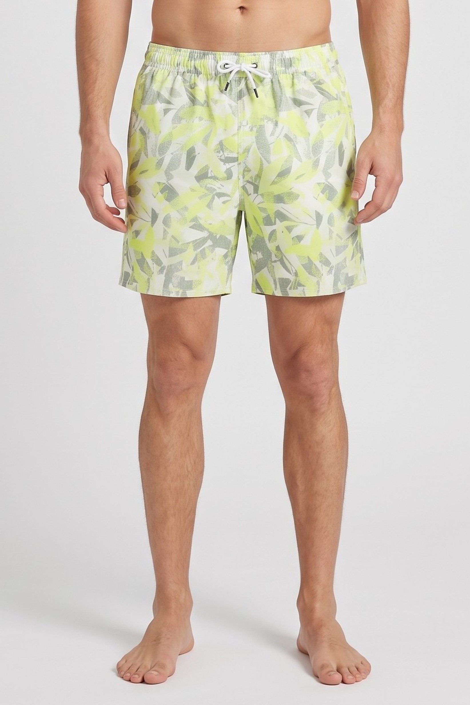Men Regular Fit Board Short, Multicolor