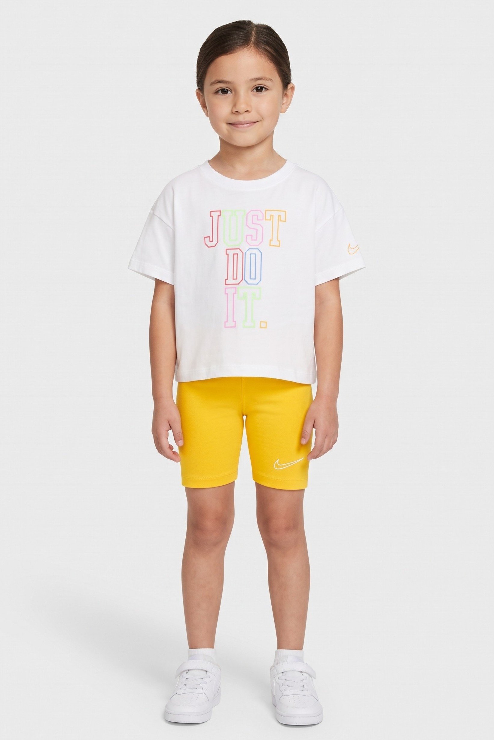 Toddlers Girl 2 Pcs Graphic Print T-Shirt And Shorts Set, Multicolor