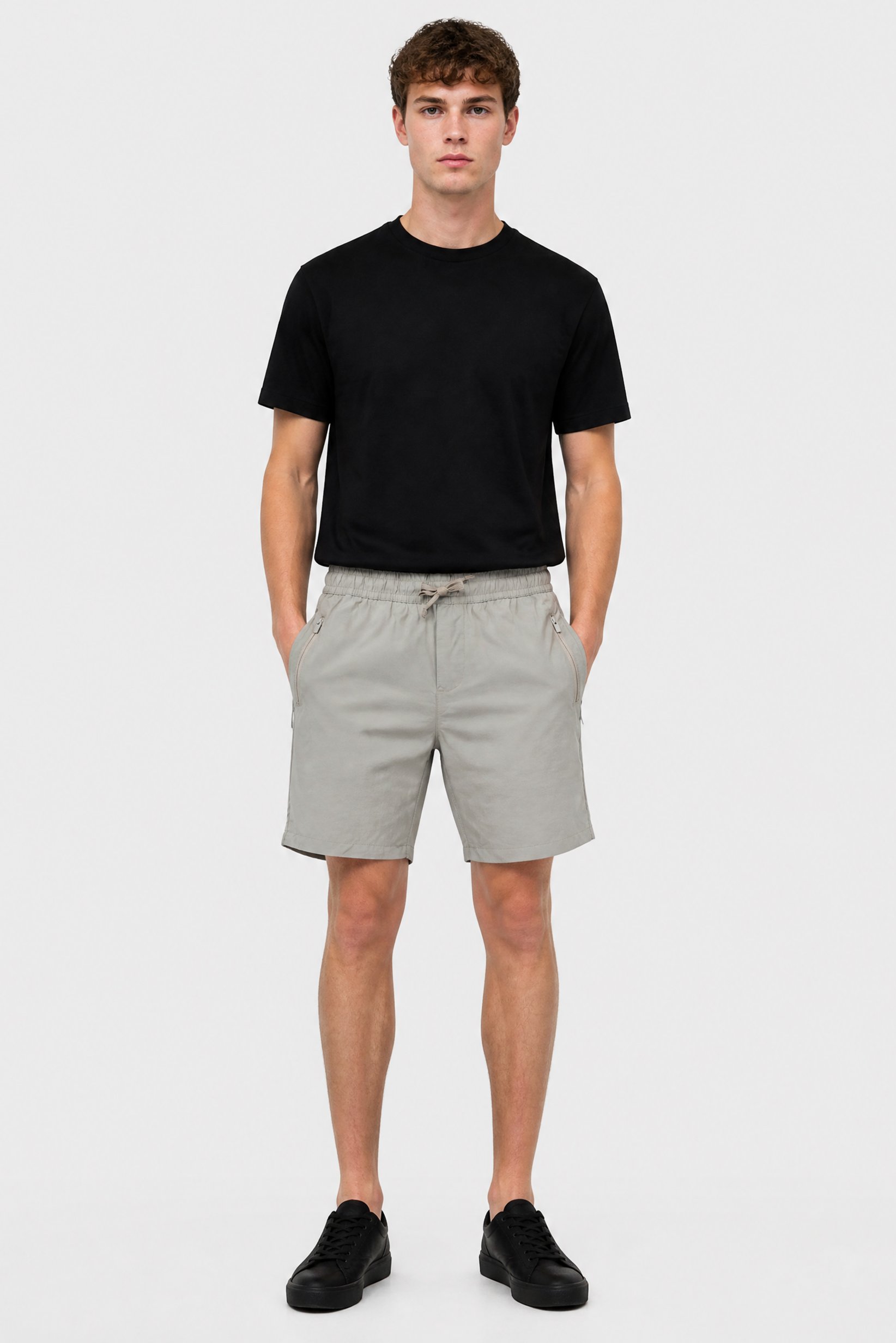 Men Solid Basic Shorts, Grey