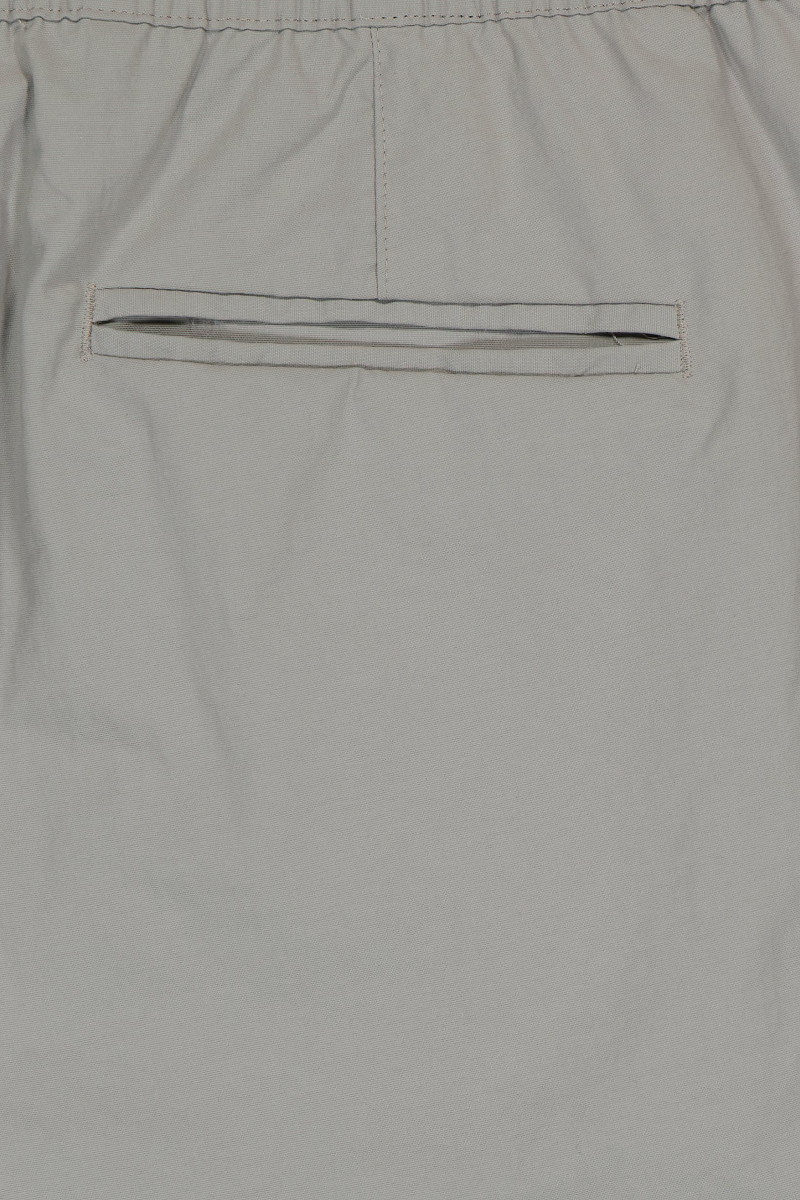 Men Solid Basic Shorts, Grey