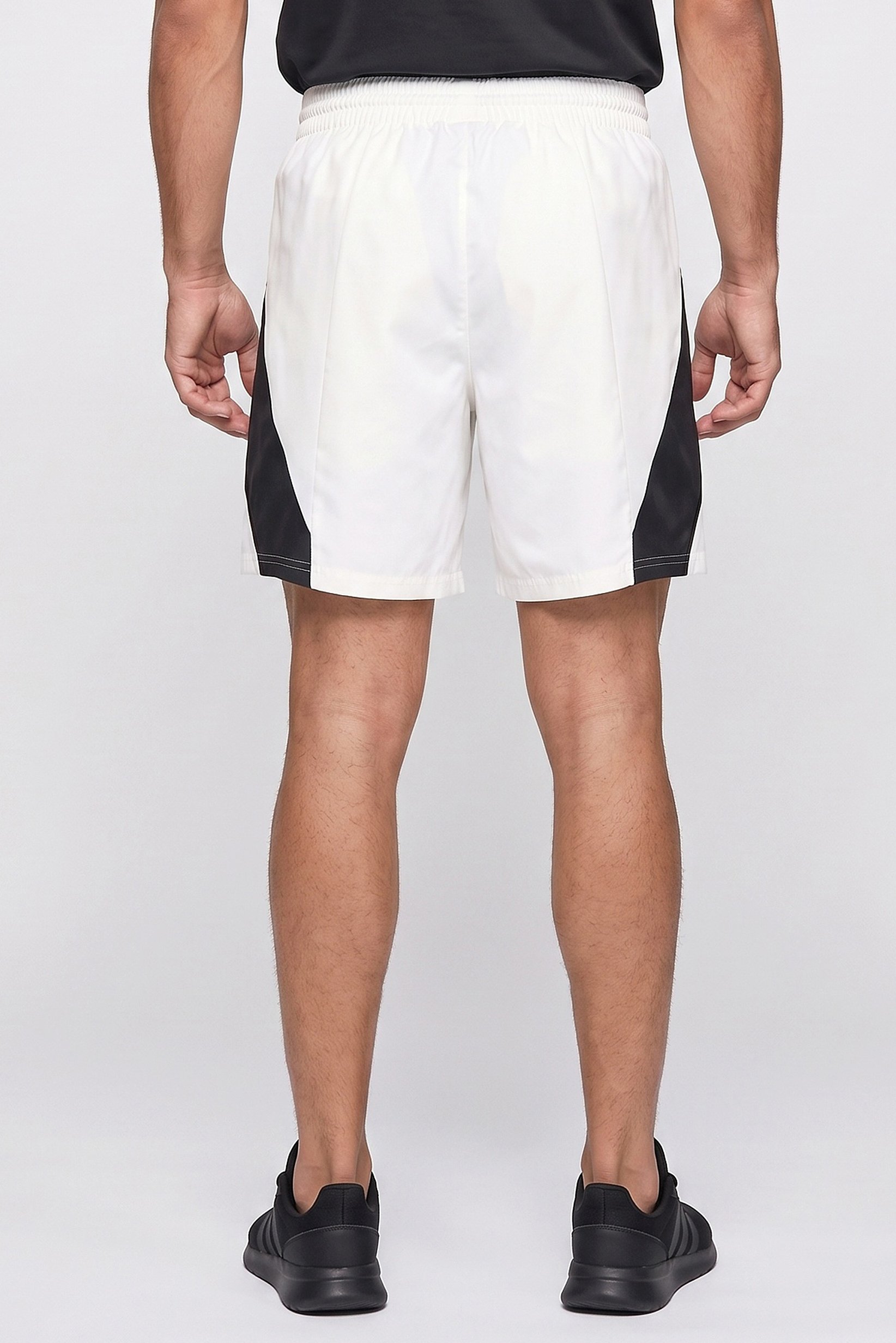 Men Regular Fit Inseam 7 Outdoor Shorts, Off White