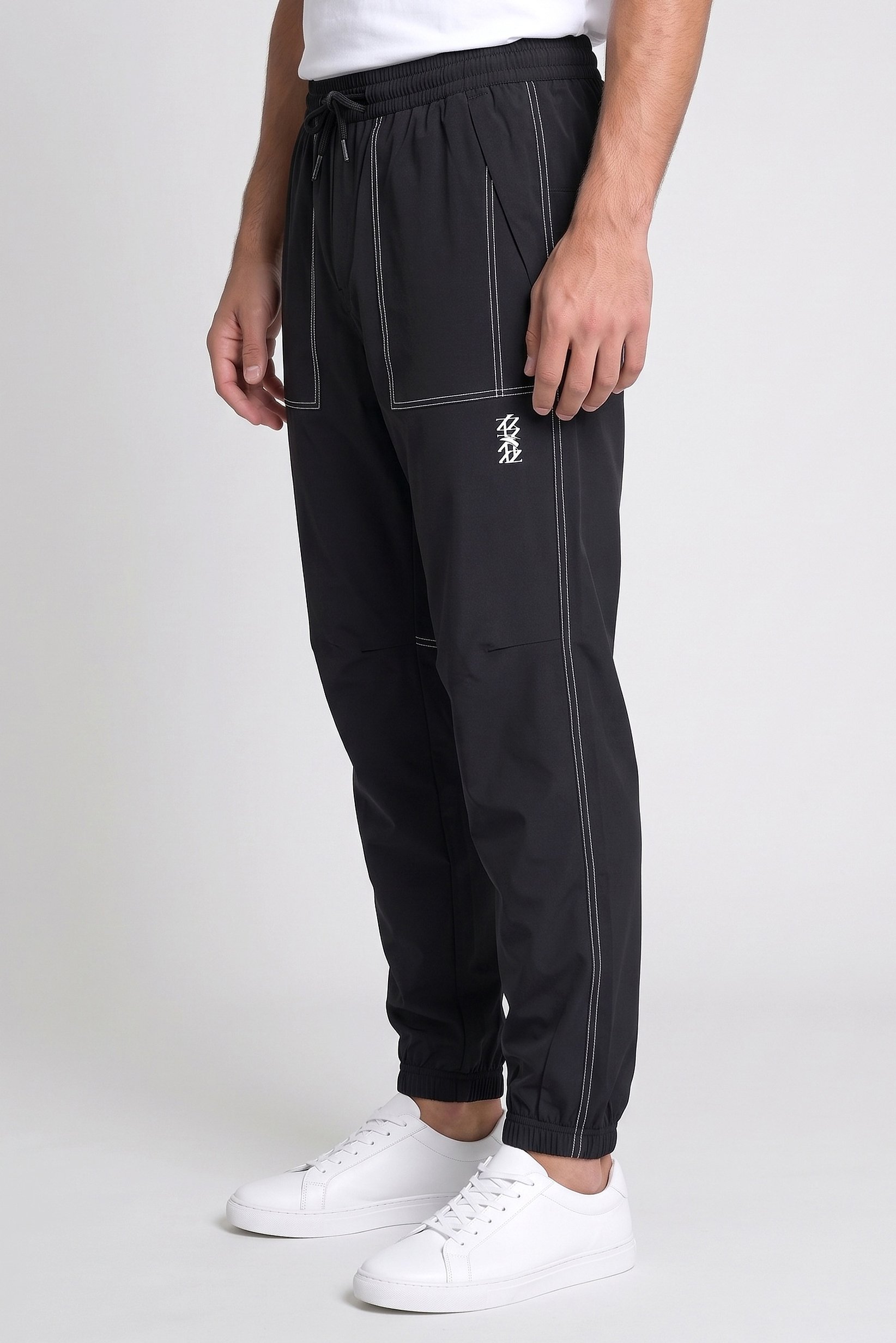 Men Relaxed Fit Training Track Pants, Black