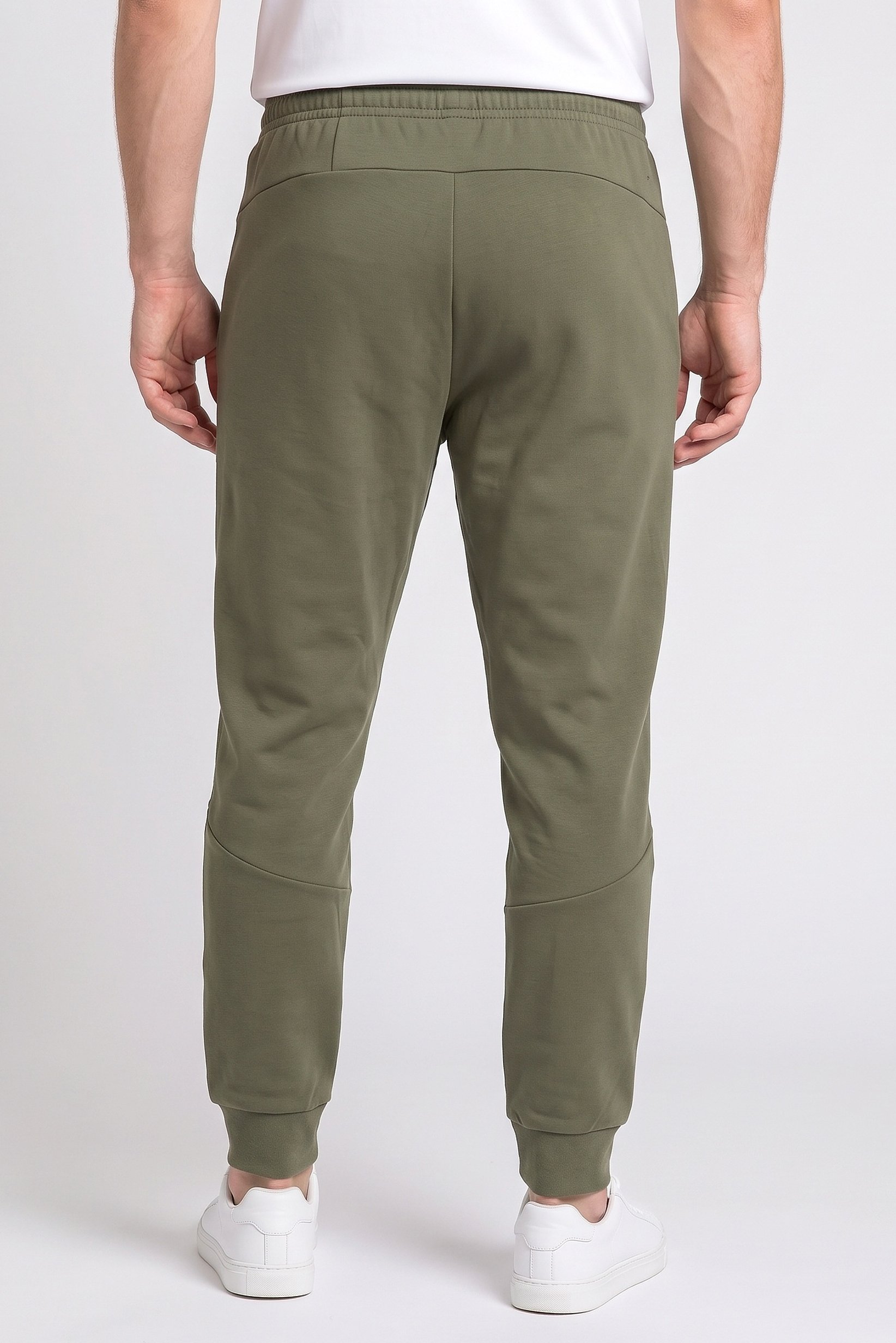 Men Loose Fit Outdoor Sweatpants, Olive