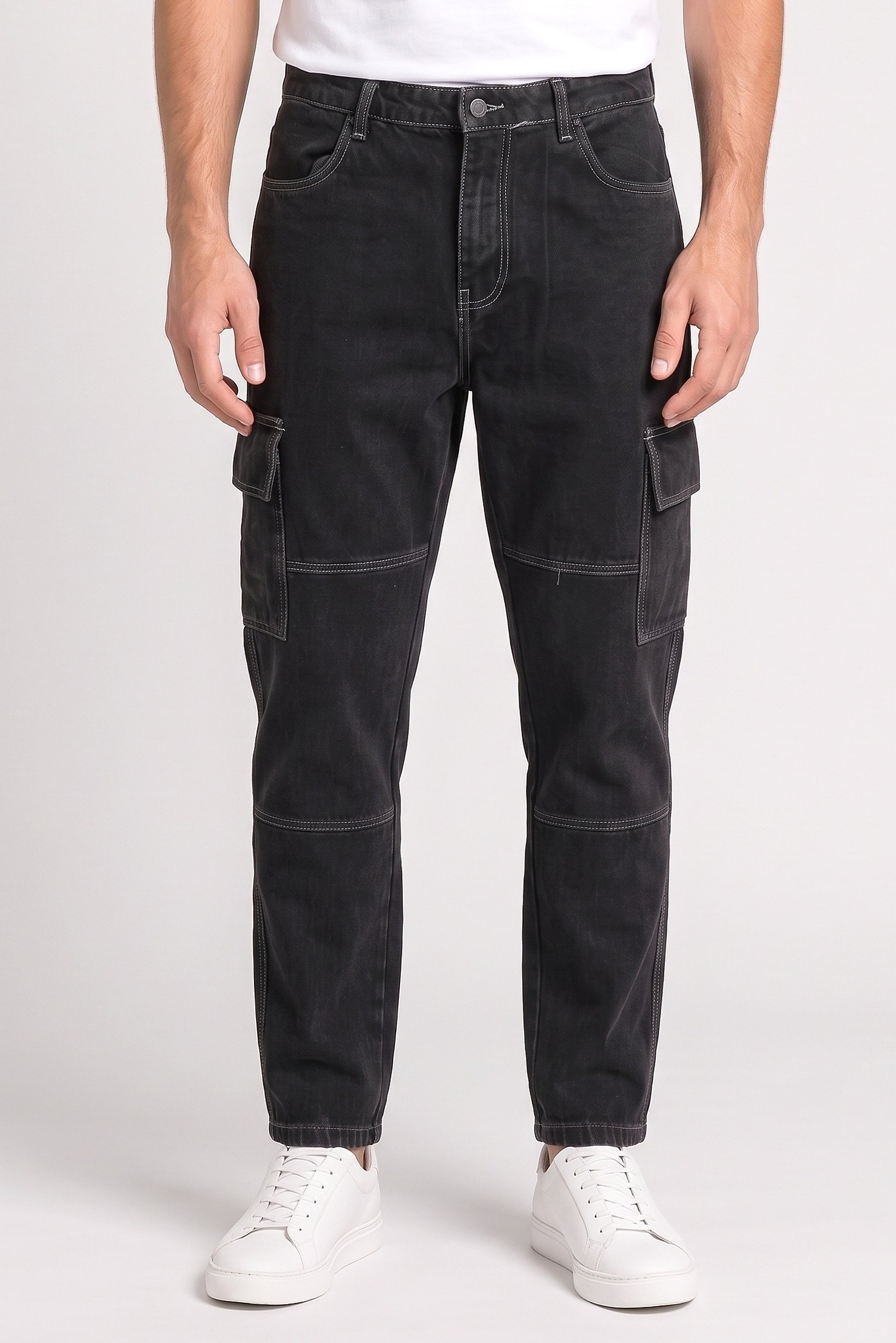 Men Loose Fit Solid No Stretch Cargo Jeans, Charcoal