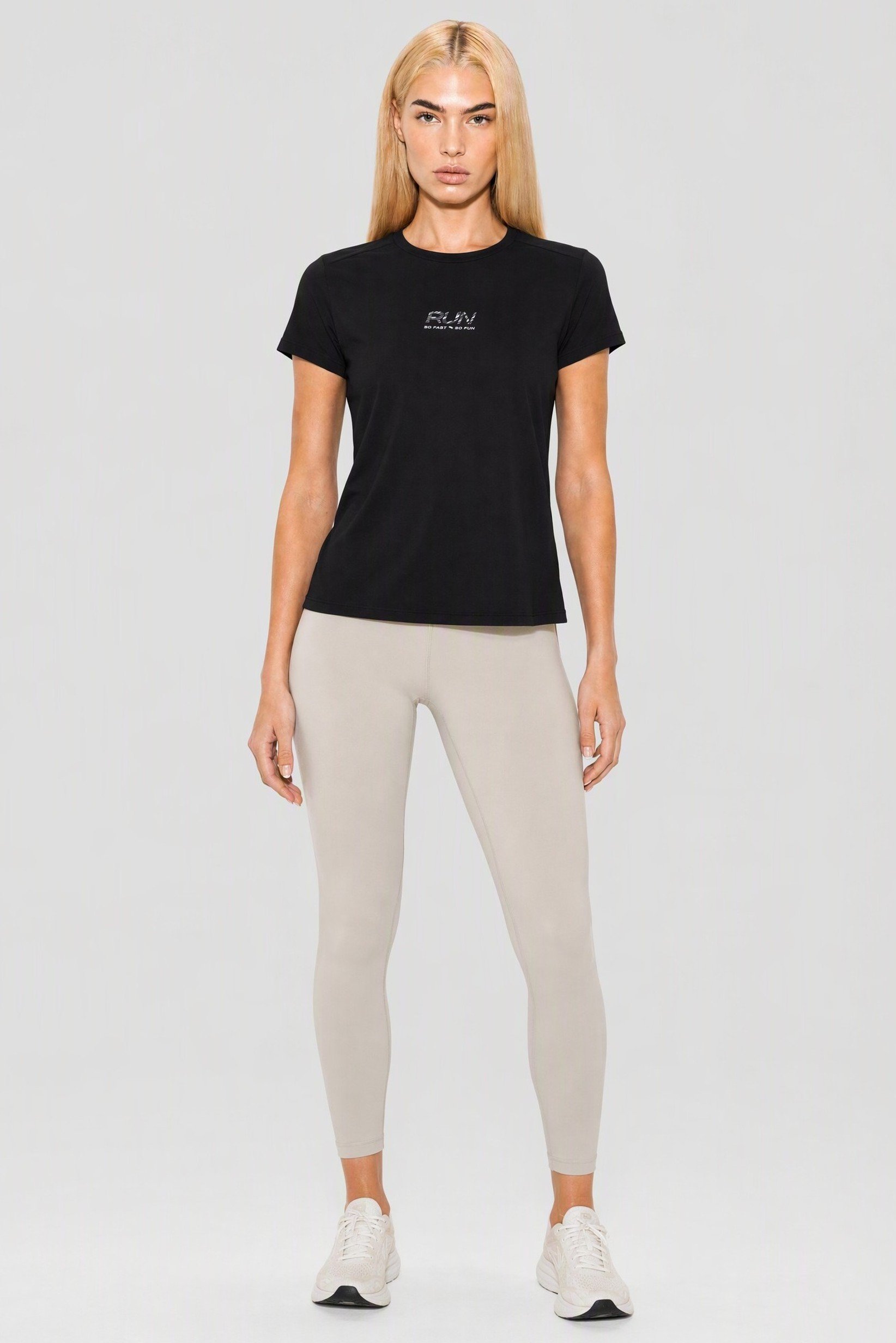 Women Regular Fit Short Sleeve Running Top, Black