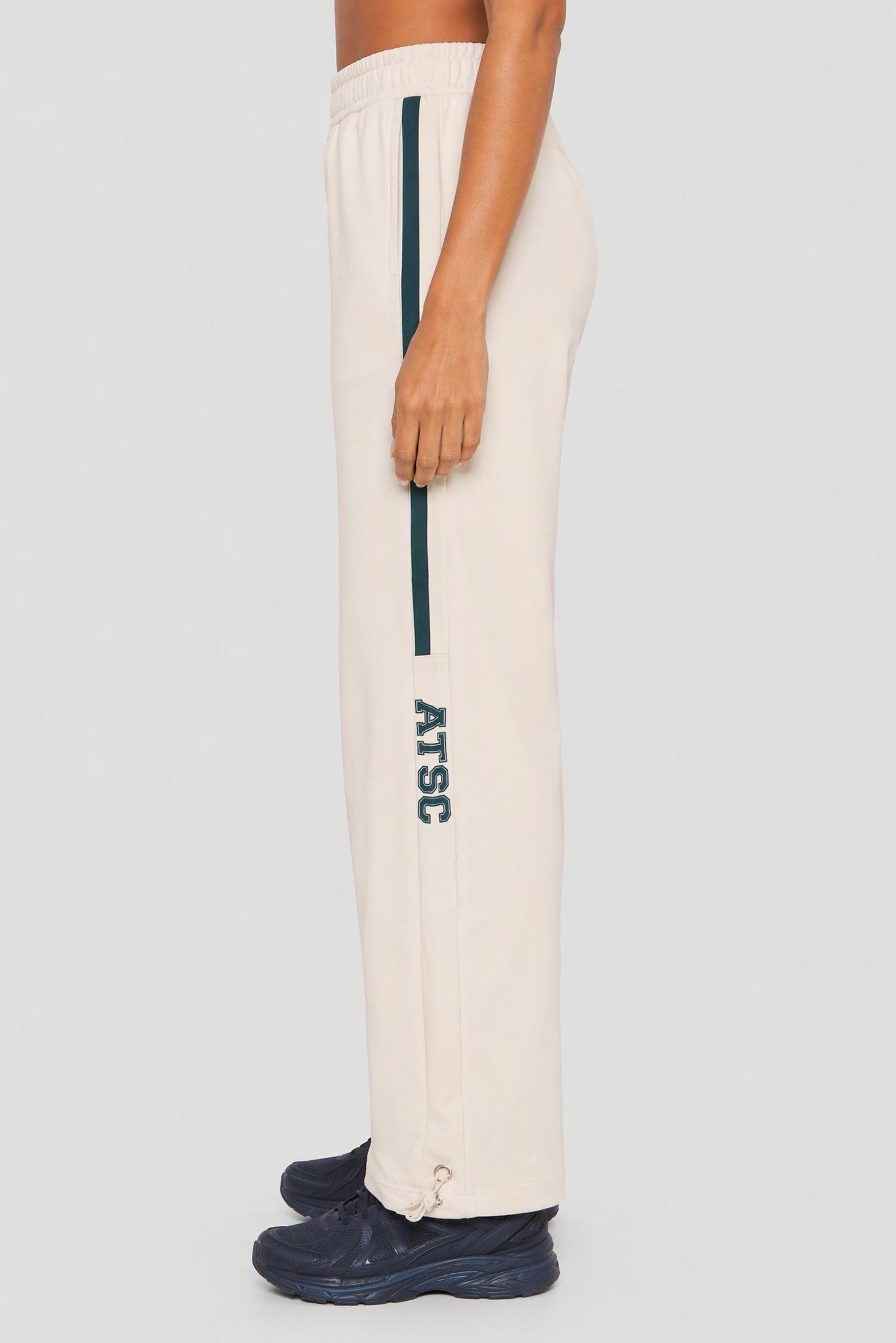 Women Relaxed Fit Outdoor Wide Leg Pants, Off White