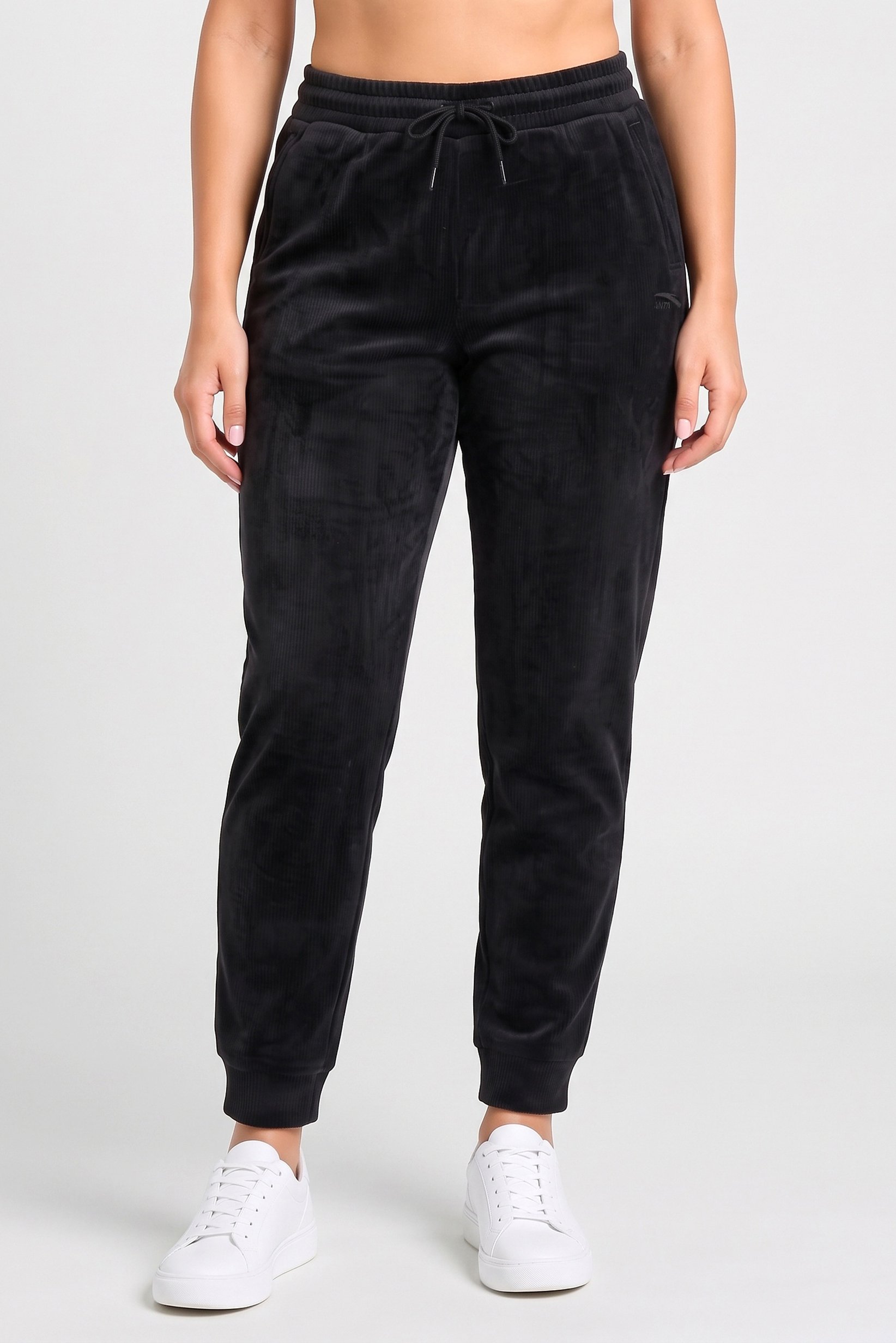 Women Regular Fit Outdoor Sweatpants, Black