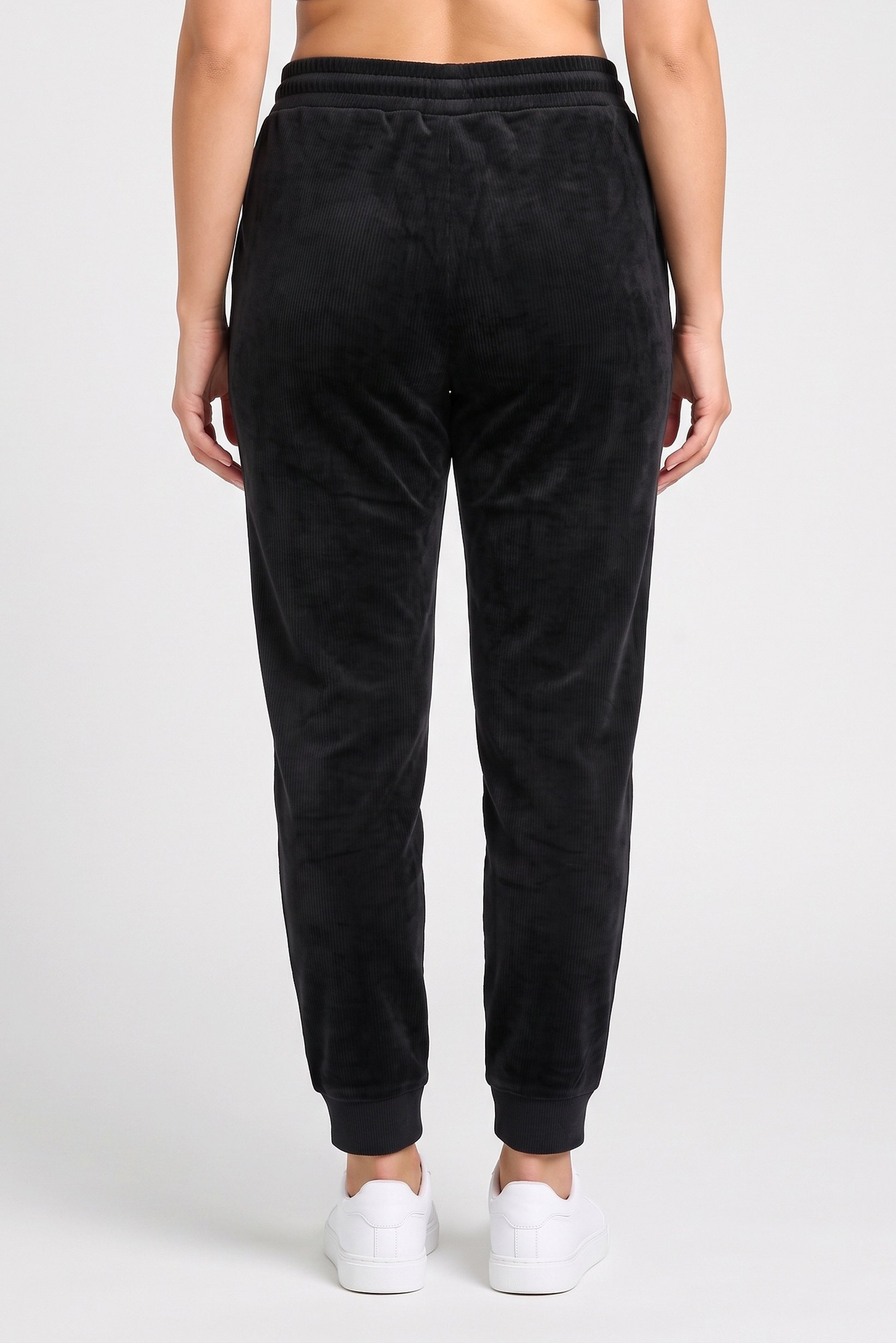 Women Regular Fit Outdoor Sweatpants, Black