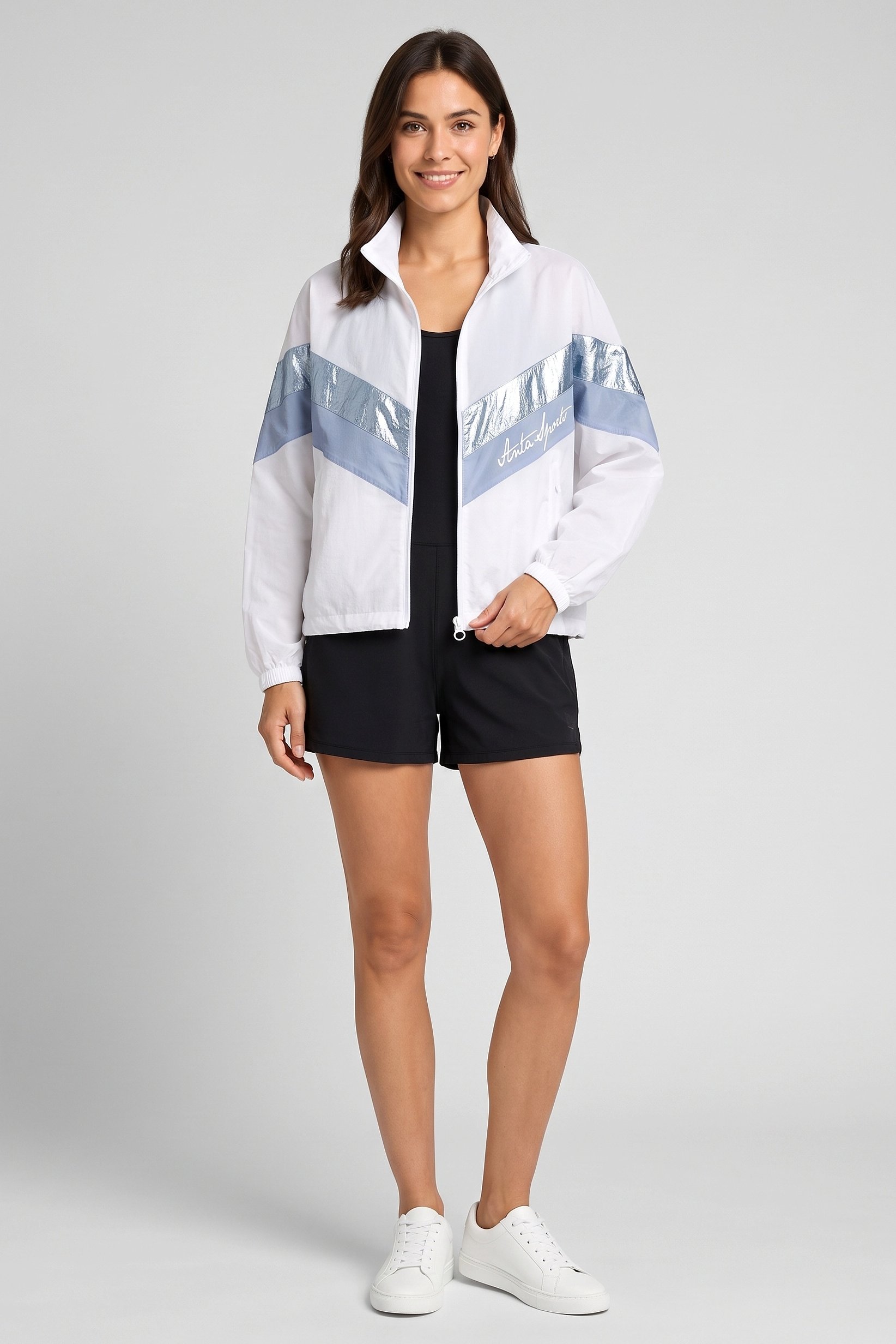 Women Sportswear Fit Long Sleeve Outdoor Jacket, White