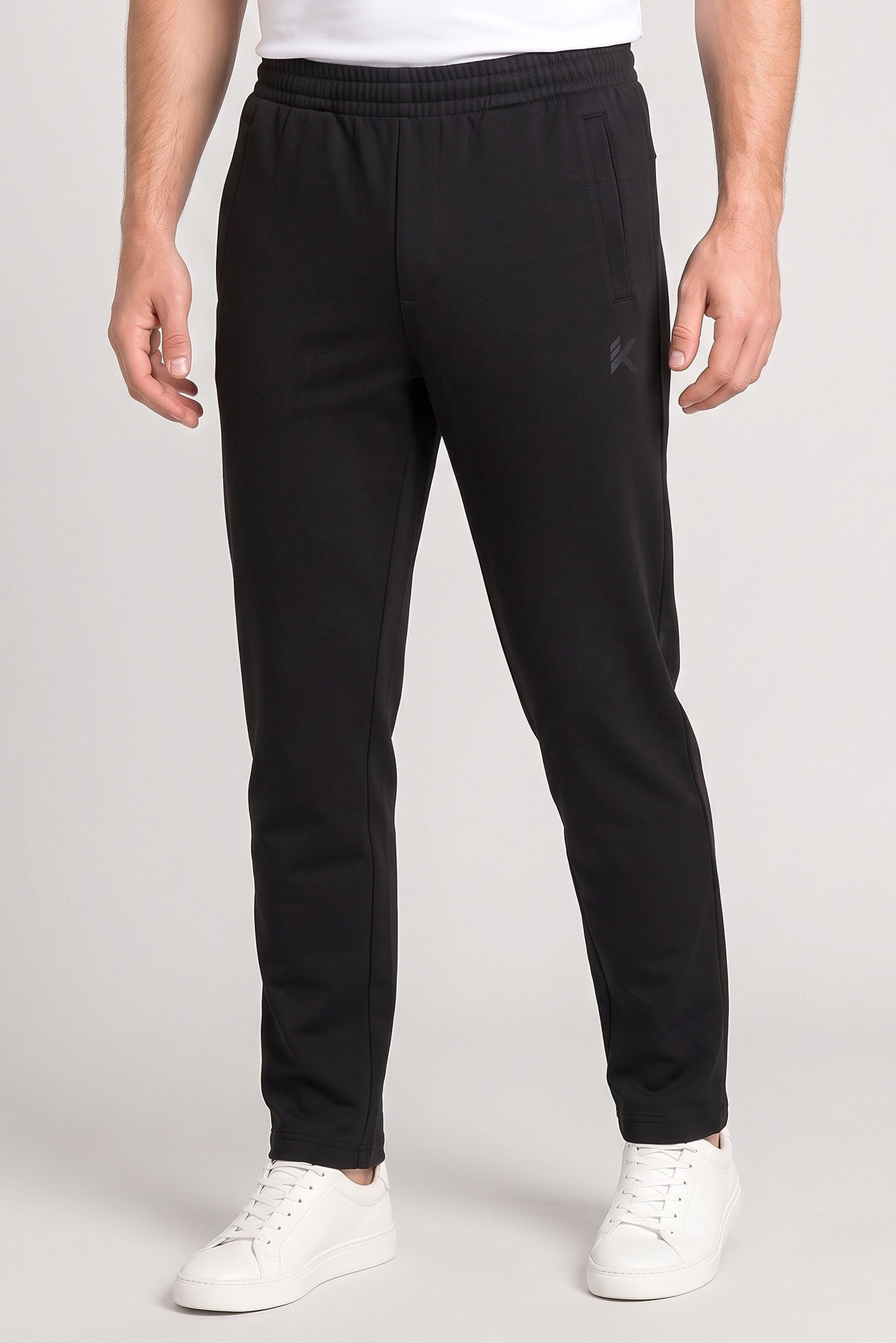 Men Regular Fit Outdoor Track Pants, Black