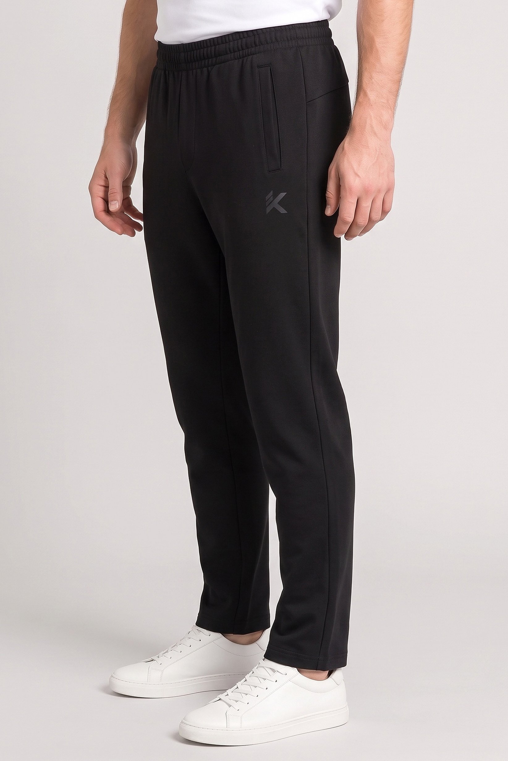 Men Regular Fit Outdoor Track Pants, Black