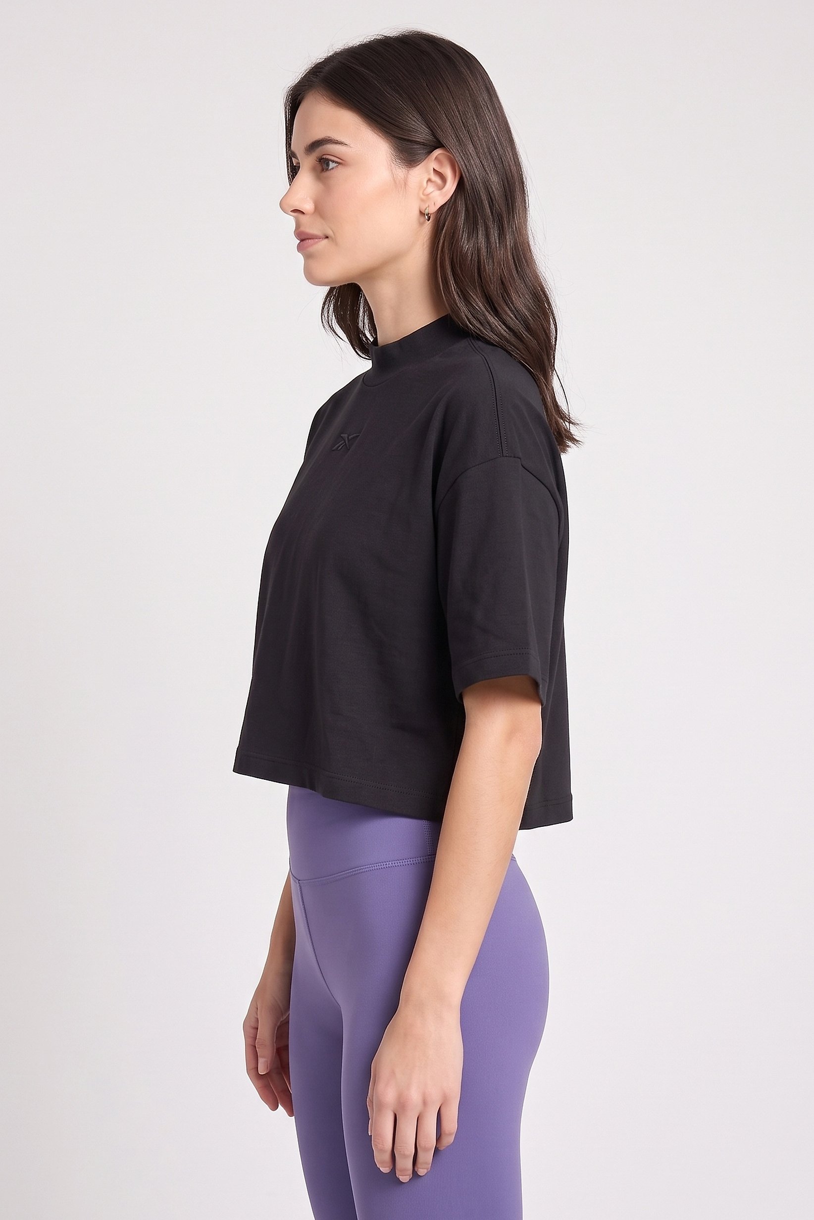 Women Sportswear Fit Short Sleeve Outdoor Crop T-Shirt, Black