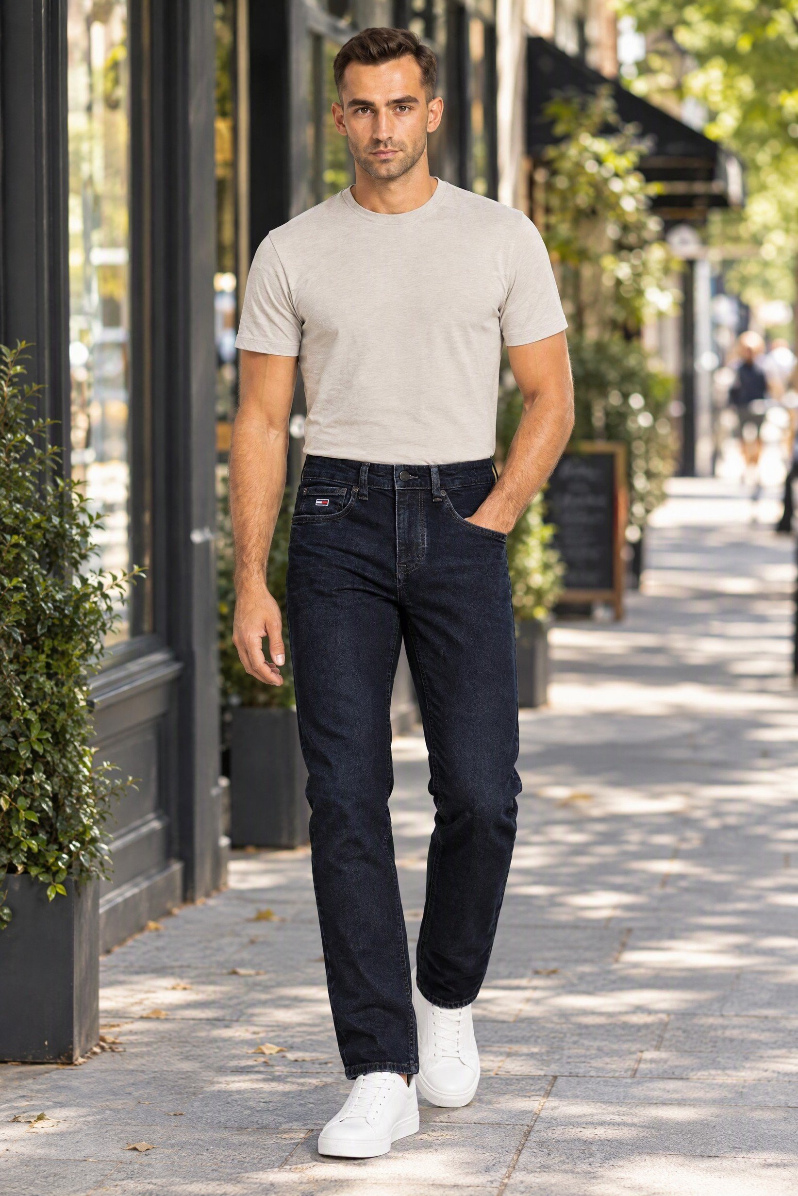 Tommy Hilfiger Jeans Men Slim Fit Embroidered Logo Stretchable Jeans, Navy